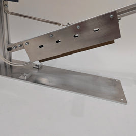 KD-90 hot knife cutter blade guide and base detail for synthetic material cutting