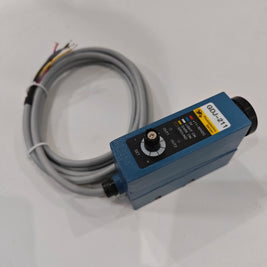 GDJ-211 color mark sensor body and cable detail for packaging machine detection