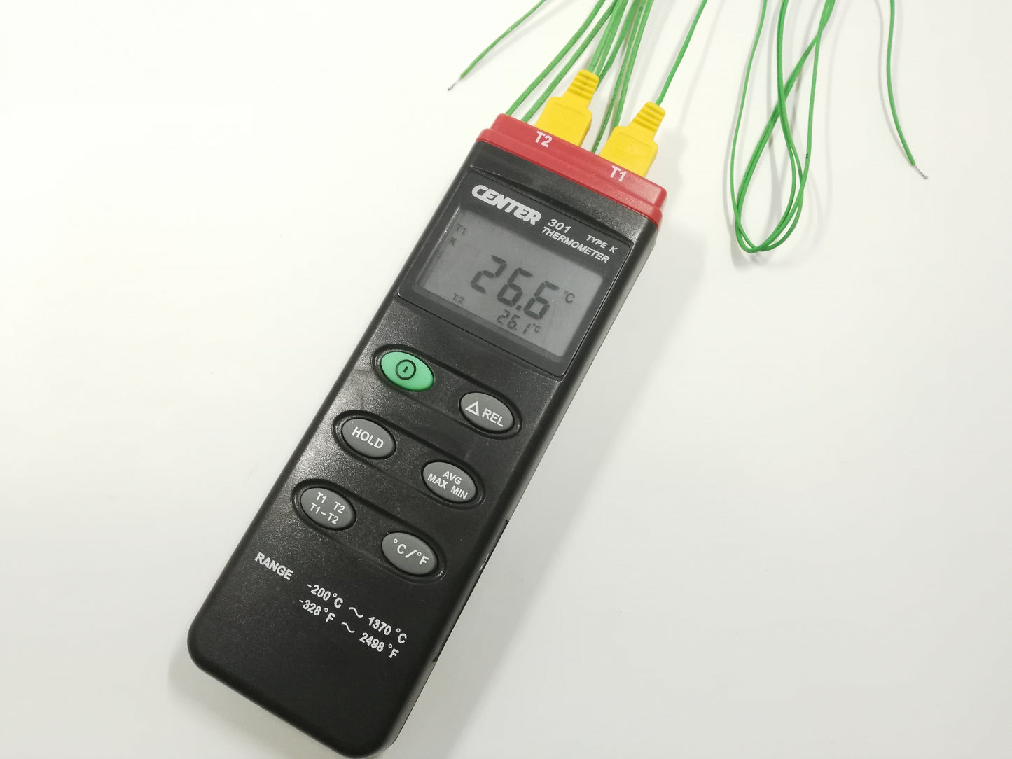 CENTER 301 Type K thermometer display with T1 and T2 thermocouple probes connected