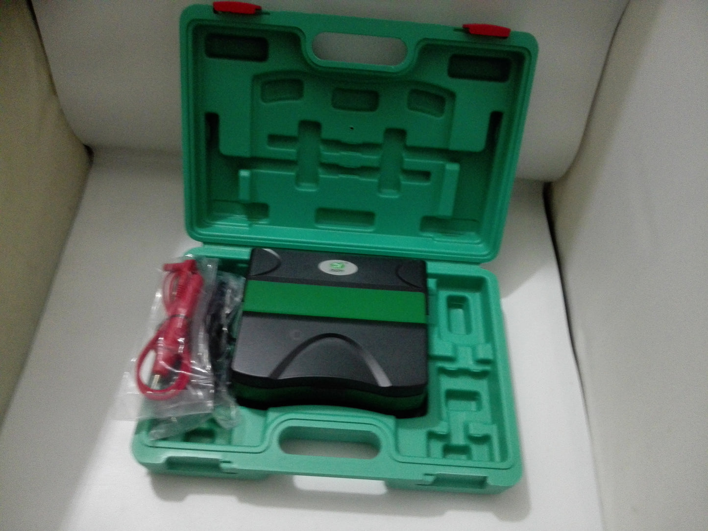 DY5106A insulation resistance tester display and control panel for 200GOhm measurements