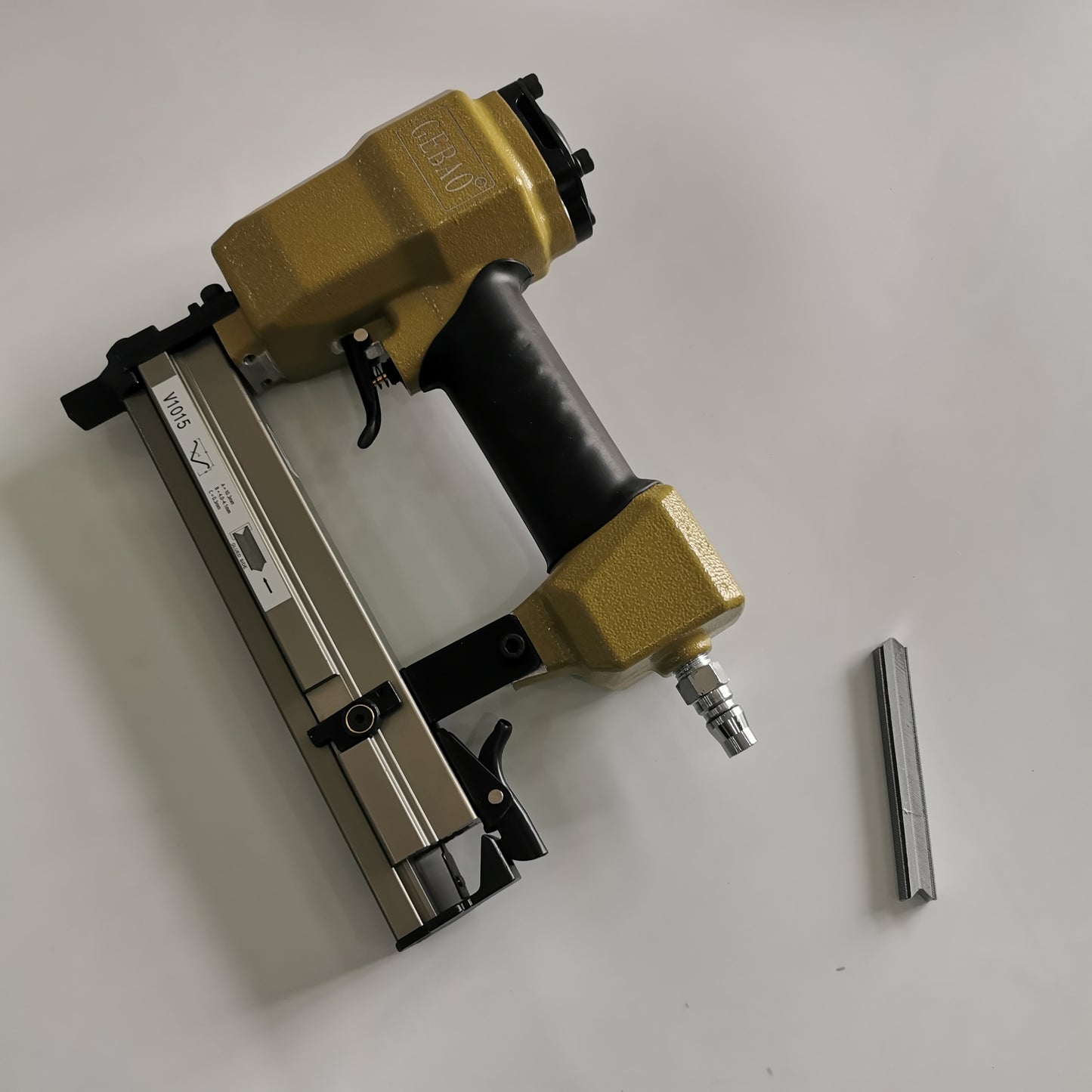 V1015 pneumatic V-nailer picture frame joining gun with test V nails