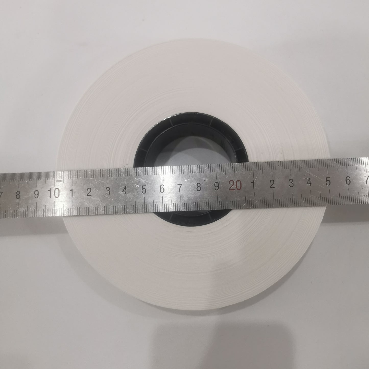 Banknote binding paper tape roll with 50 mm inner diameter
