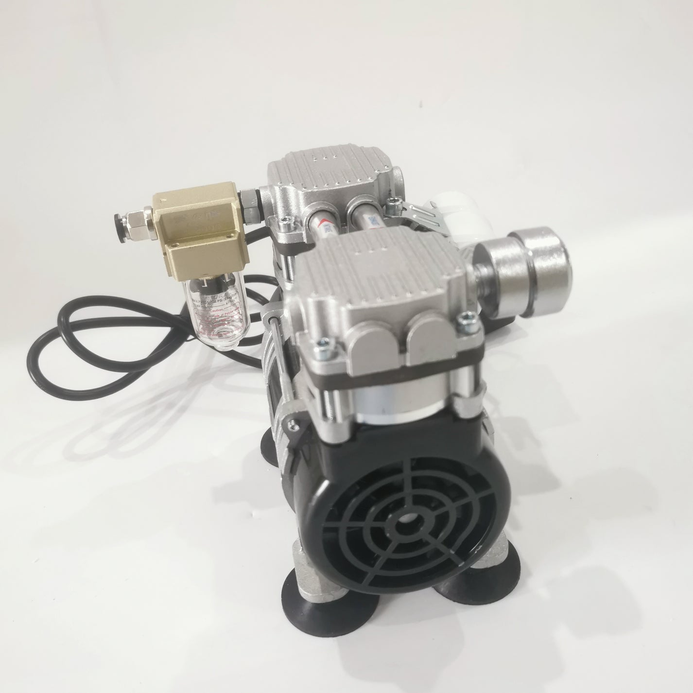 Rear fan side of oil-free lab vacuum pump with filter and power cable