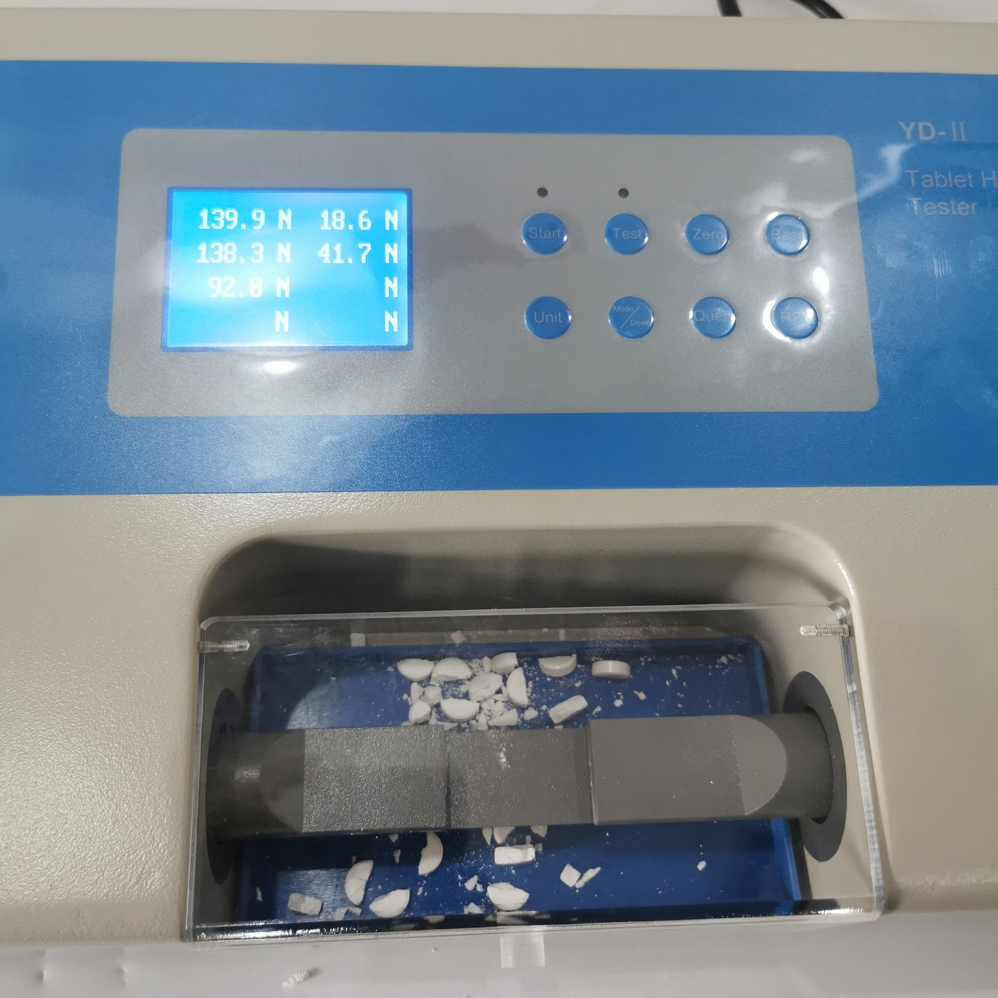 YD-II tablet hardness tester displaying multiple N test results