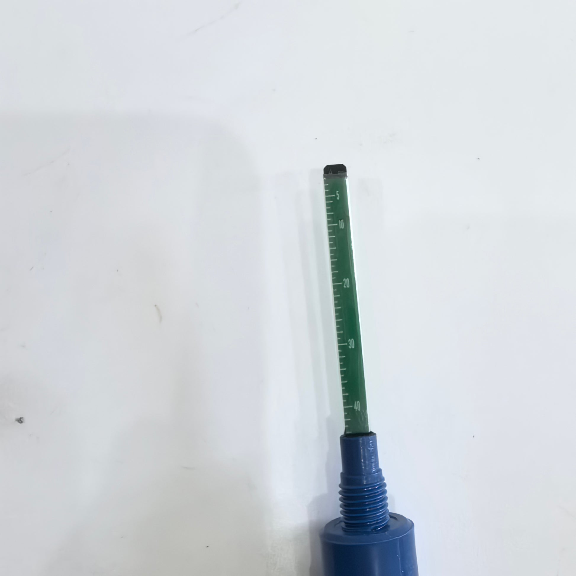 HT201 gaussmeter magnetic field probe close-up with scale markings