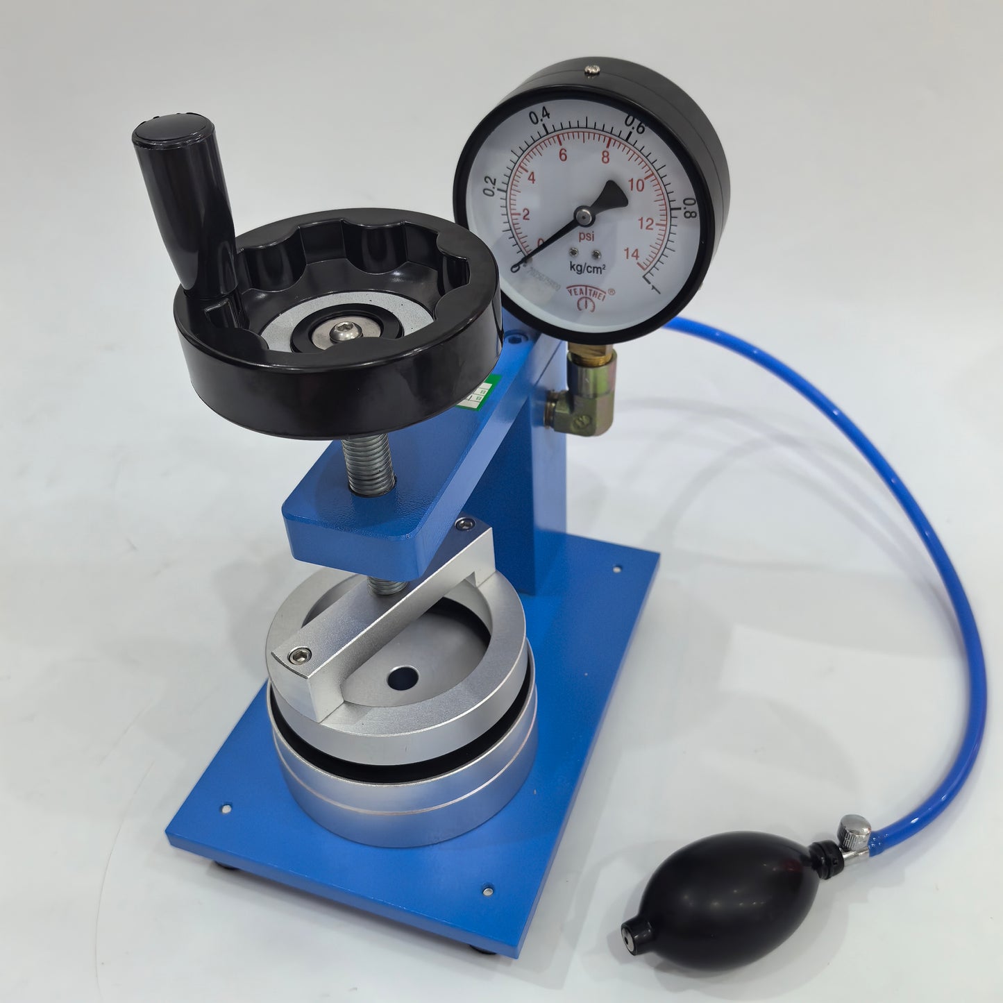 Manual fabric hydrostatic pressure tester with gauge and hand pump