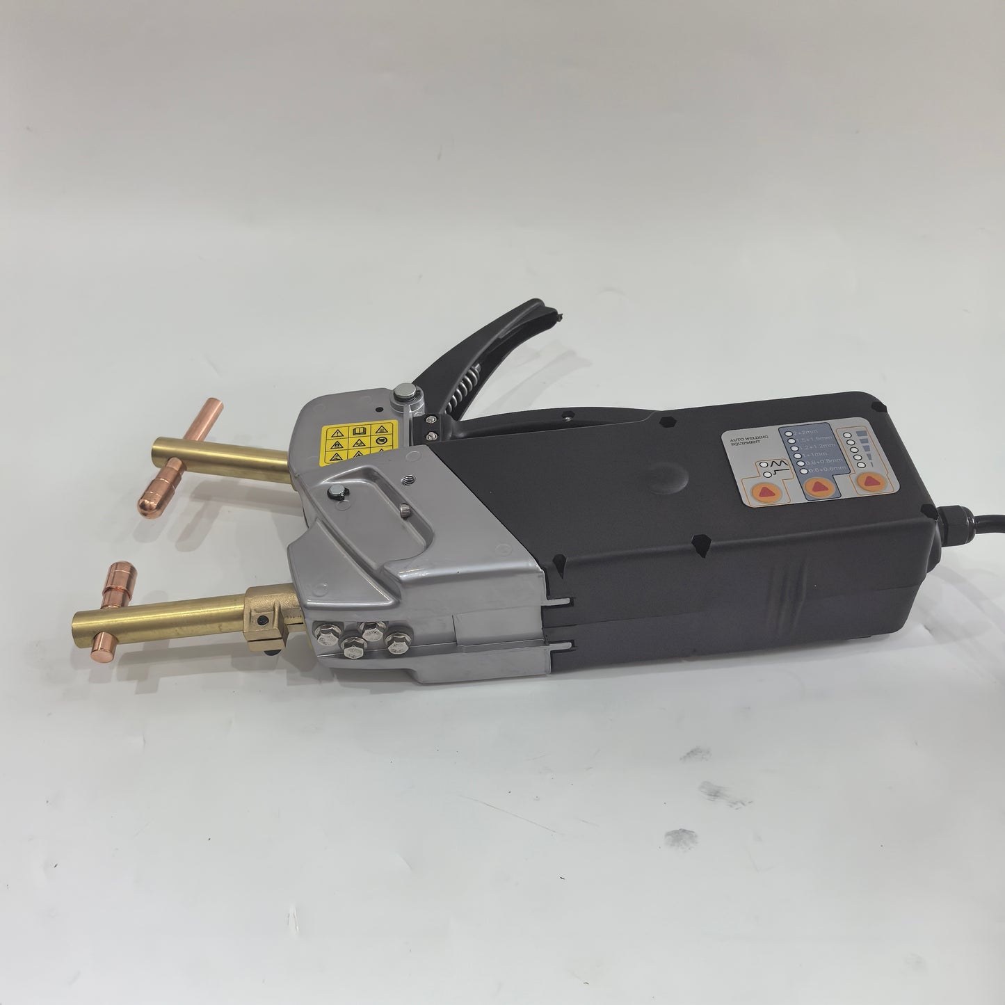 Double-sided spot welding machine accessory view