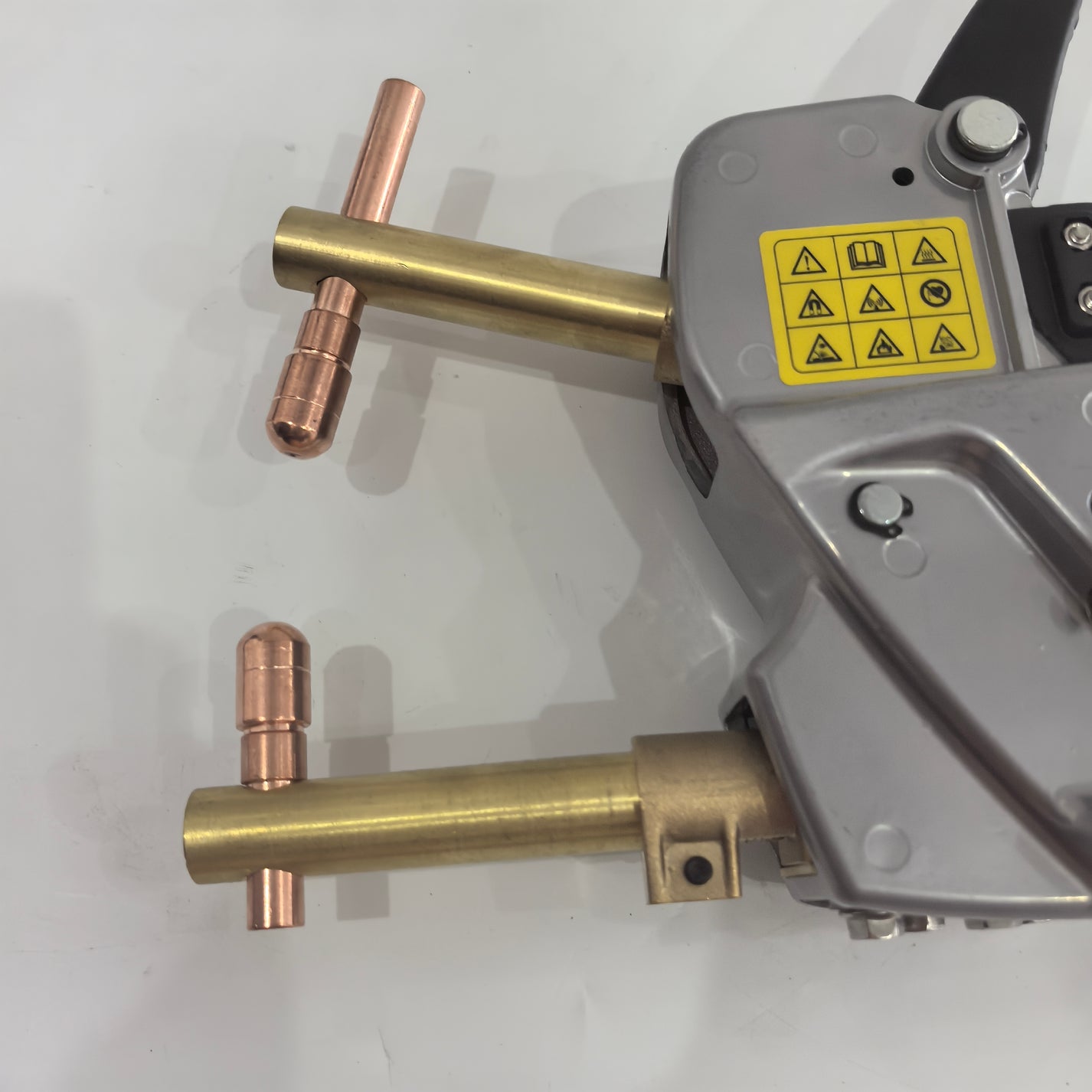 Spot welder electrode arm and cable detail