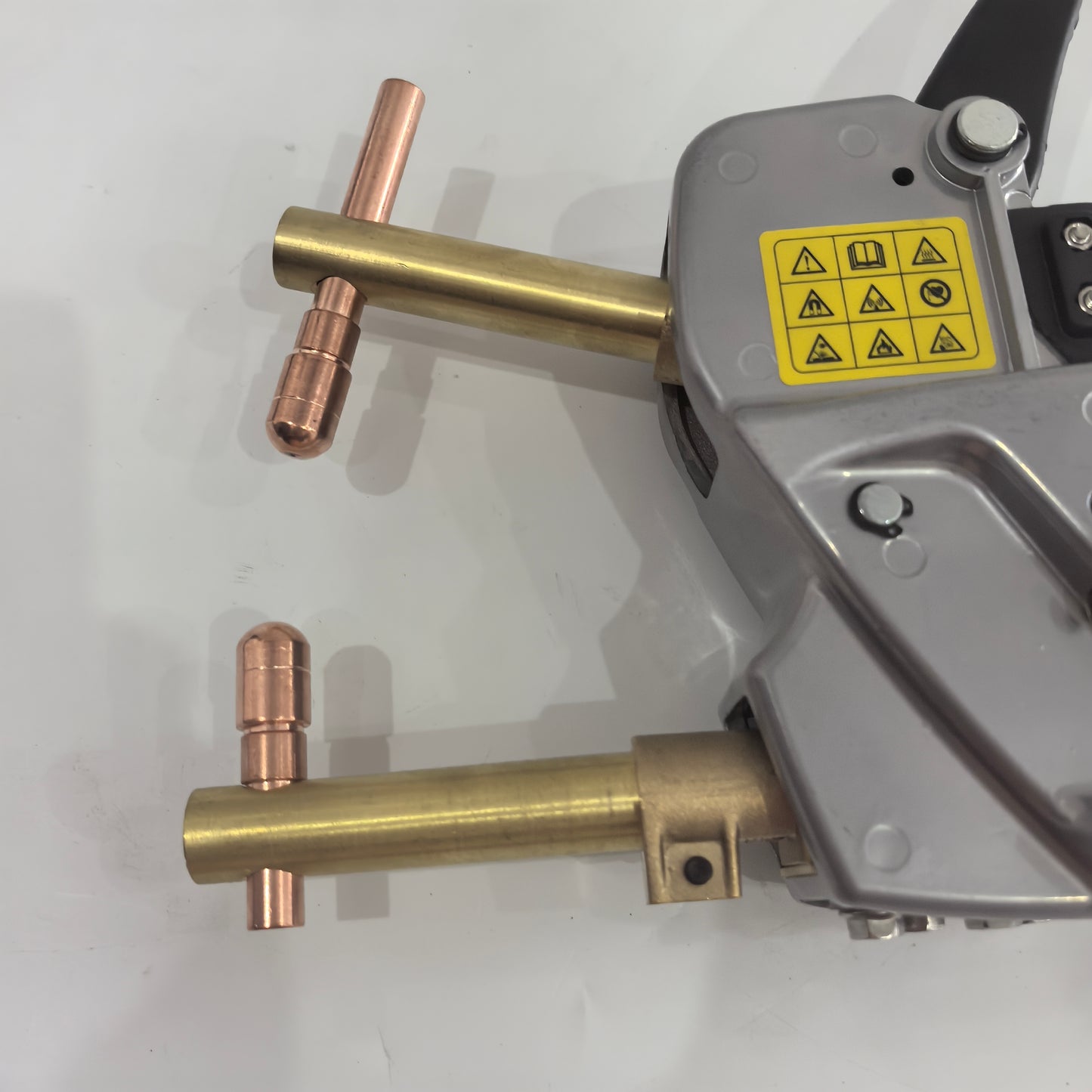 Spot welder electrode arm and cable detail