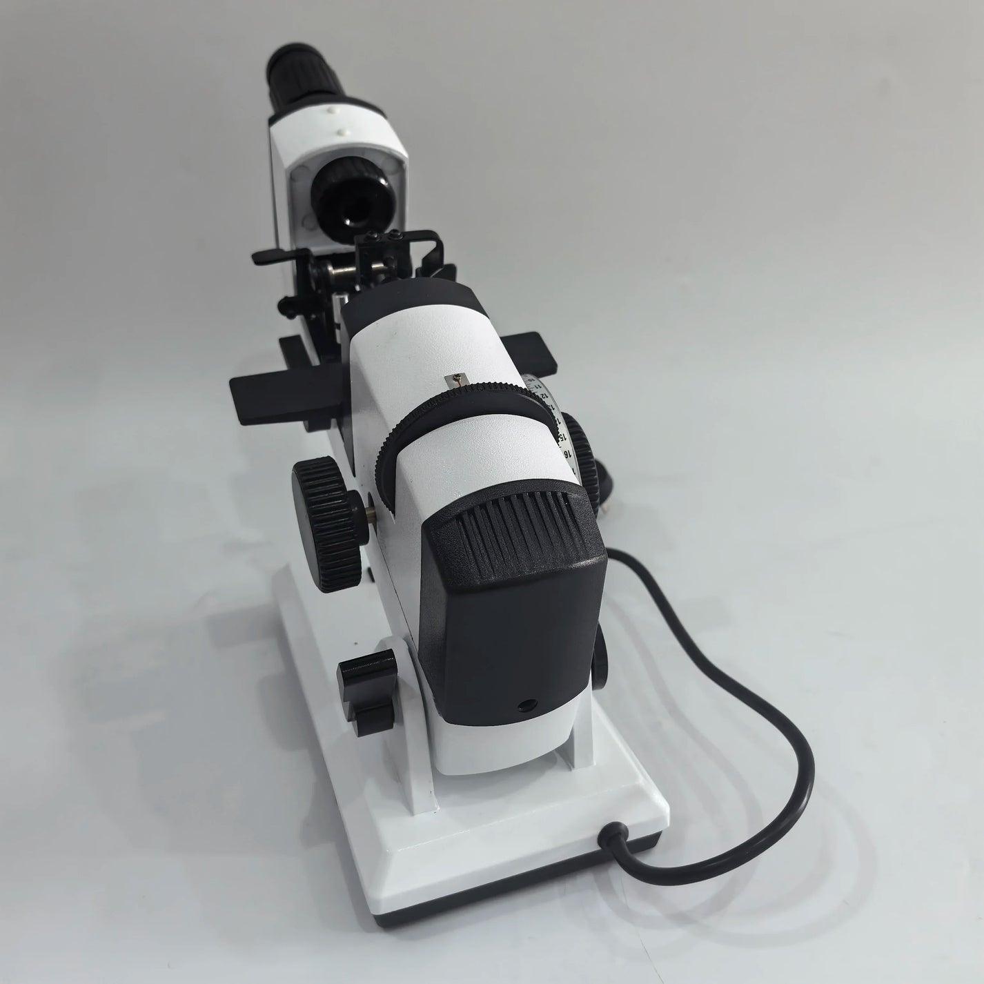 NJC-4 Manual Lensmeter | Optical Lens Measuring Machine for Eyeglasses & Ophthalmic Use ±20D product detail image 4