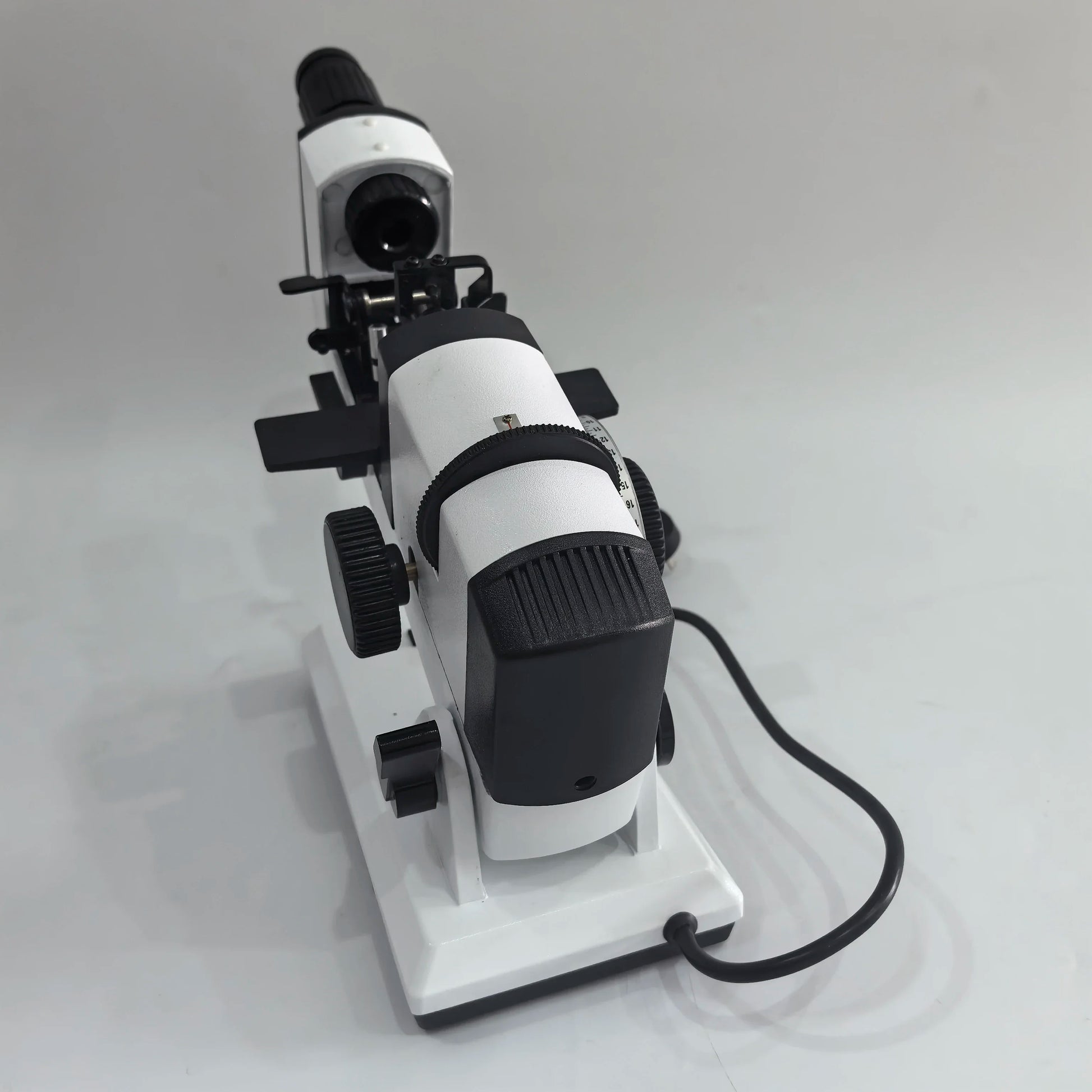 NJC-4 Manual Lensmeter | Optical Lens Measuring Machine for Eyeglasses & Ophthalmic Use ±20D product detail image 4