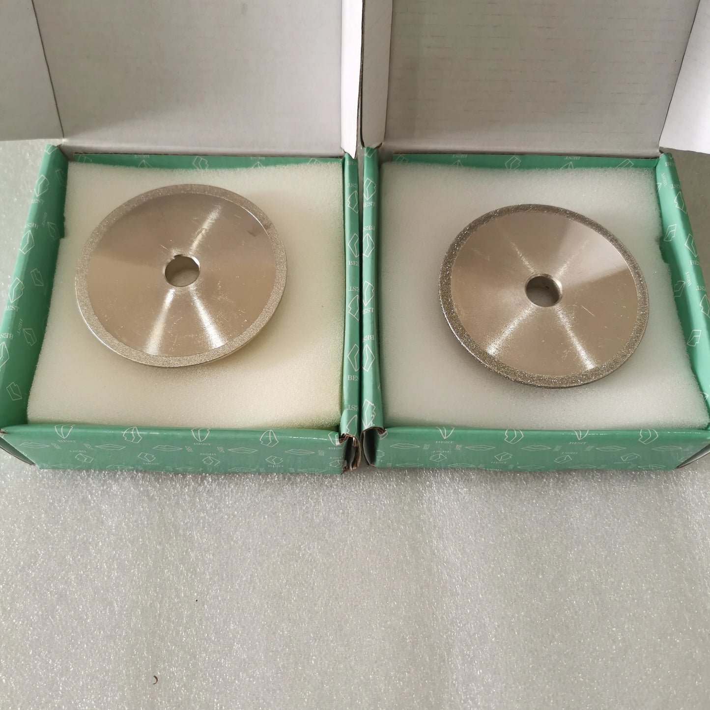 CBN SDC Diamond Grinding Wheel for Drill Bit Sharpener | 60 Degree | 78mm OD 12.7mm Arbor product detail image 2