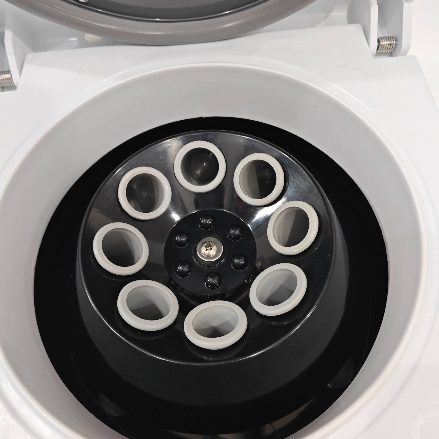 TD4C centrifuge dimensions and housing view