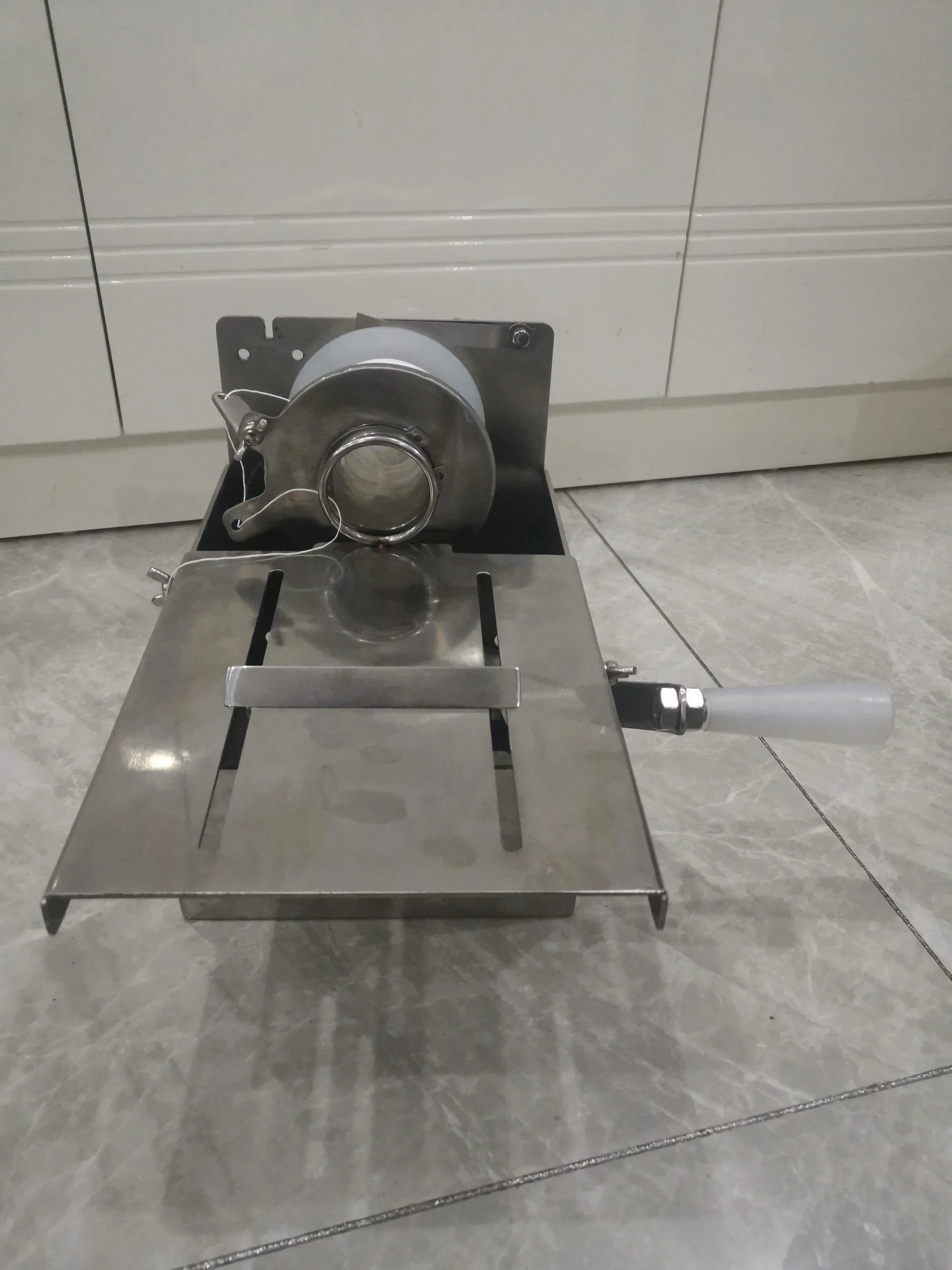 Manual Sausage Linker | Hand Rolling Salami Sausage Tying Machine with 3pcs Twine for product detail image 2