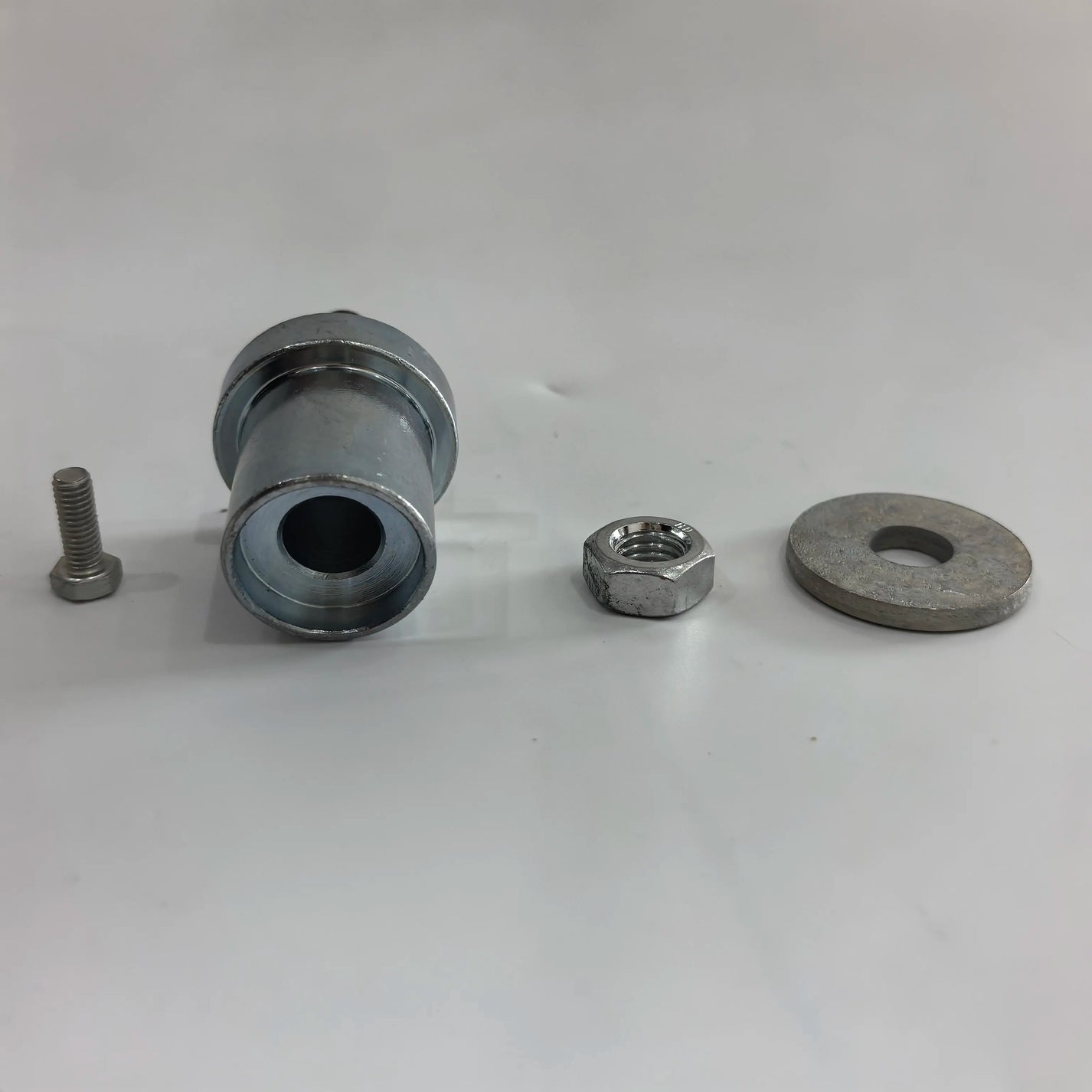 Bottom view of 14mm shaft adapter with nut and spacer washer