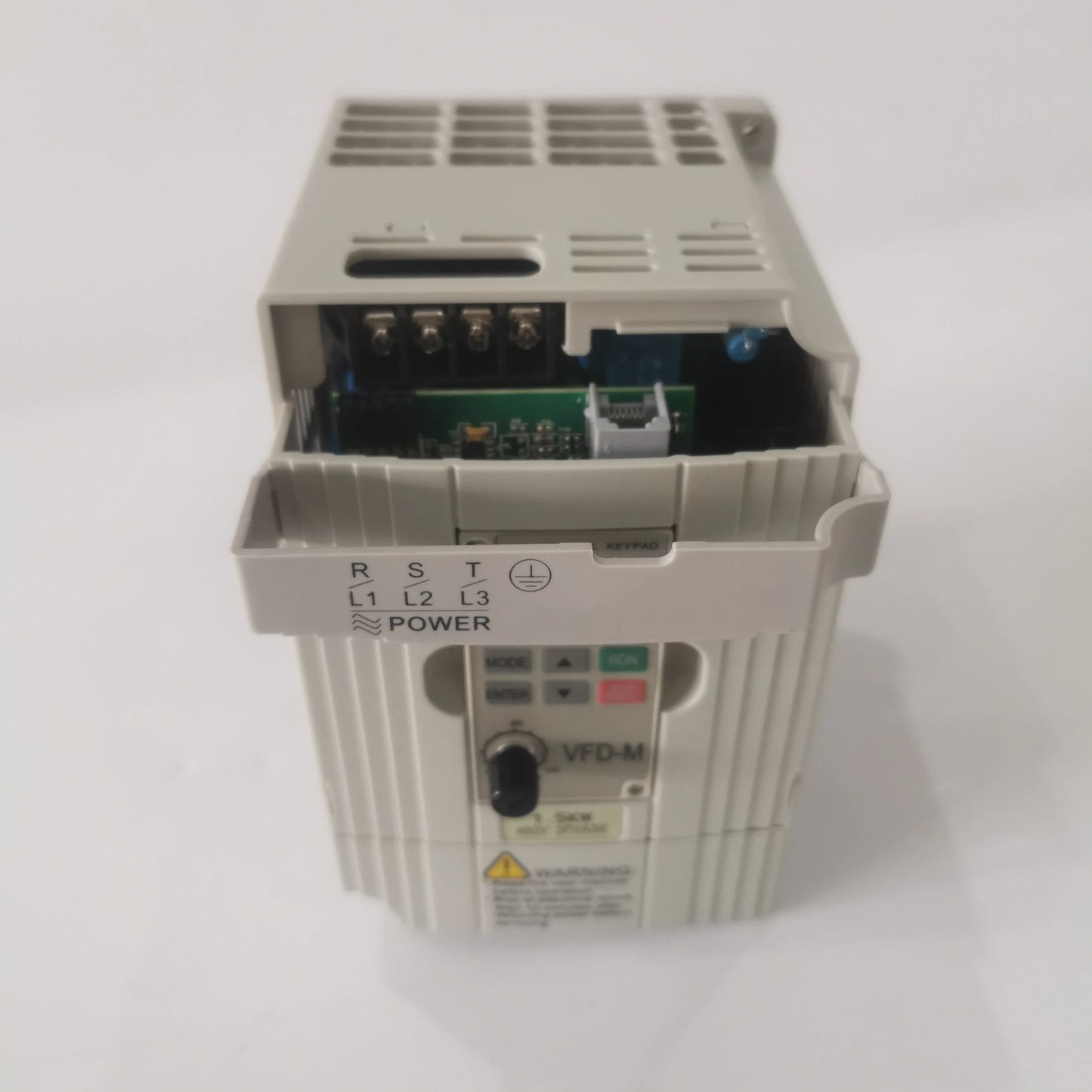 VFD015M43B AC Motor Drive 3HP 380-480V 3-Phase 4.0A 3.1kVA 0.1-400Hz Frequency Inverter product detail image 3
