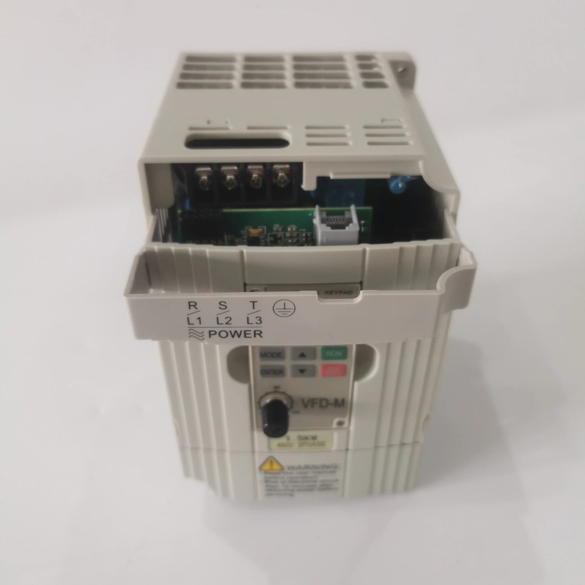 VFD015M43B AC Motor Drive 3HP 380-480V 3-Phase 4.0A 3.1kVA 0.1-400Hz Frequency Inverter product detail image 3