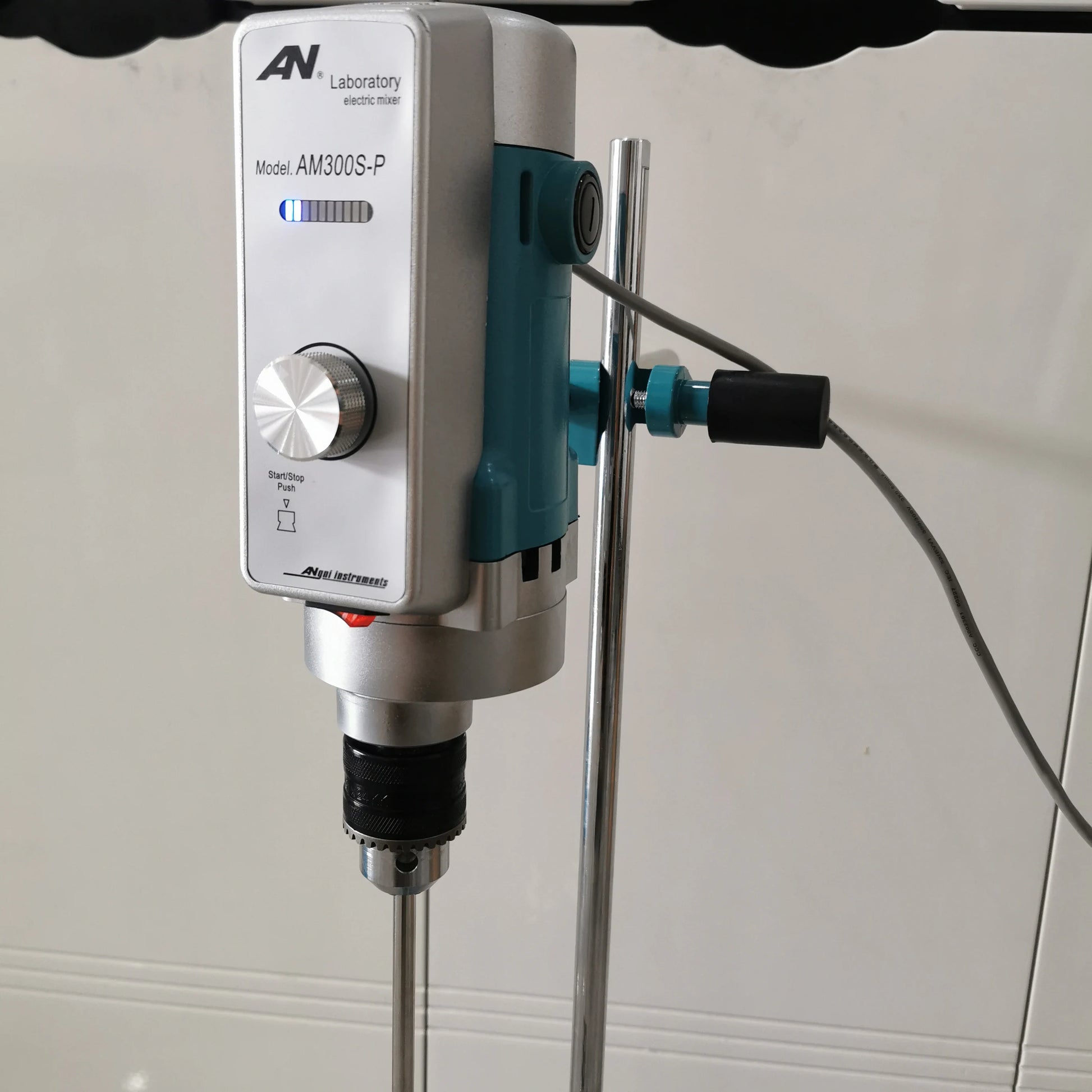 AM300S-P Electric Lab Mixer | 40L Mixing Machine Agitator 100–1800RPM Variable Speed product image 4
