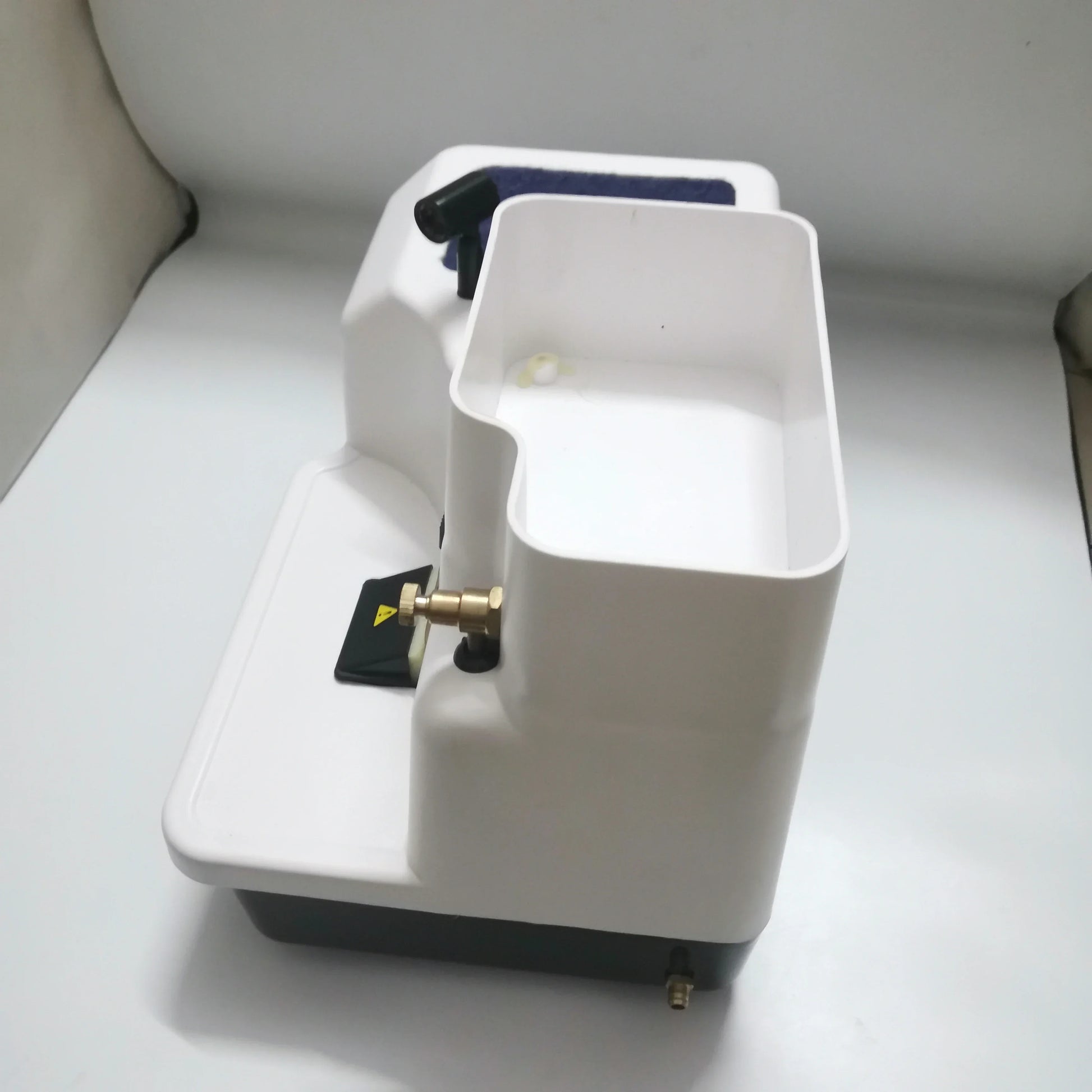 Optical Hand Edger | Manual Eyeglass Lens Grinder with 3 Wheels, AC Motor & LED Lamps 6A product image 5