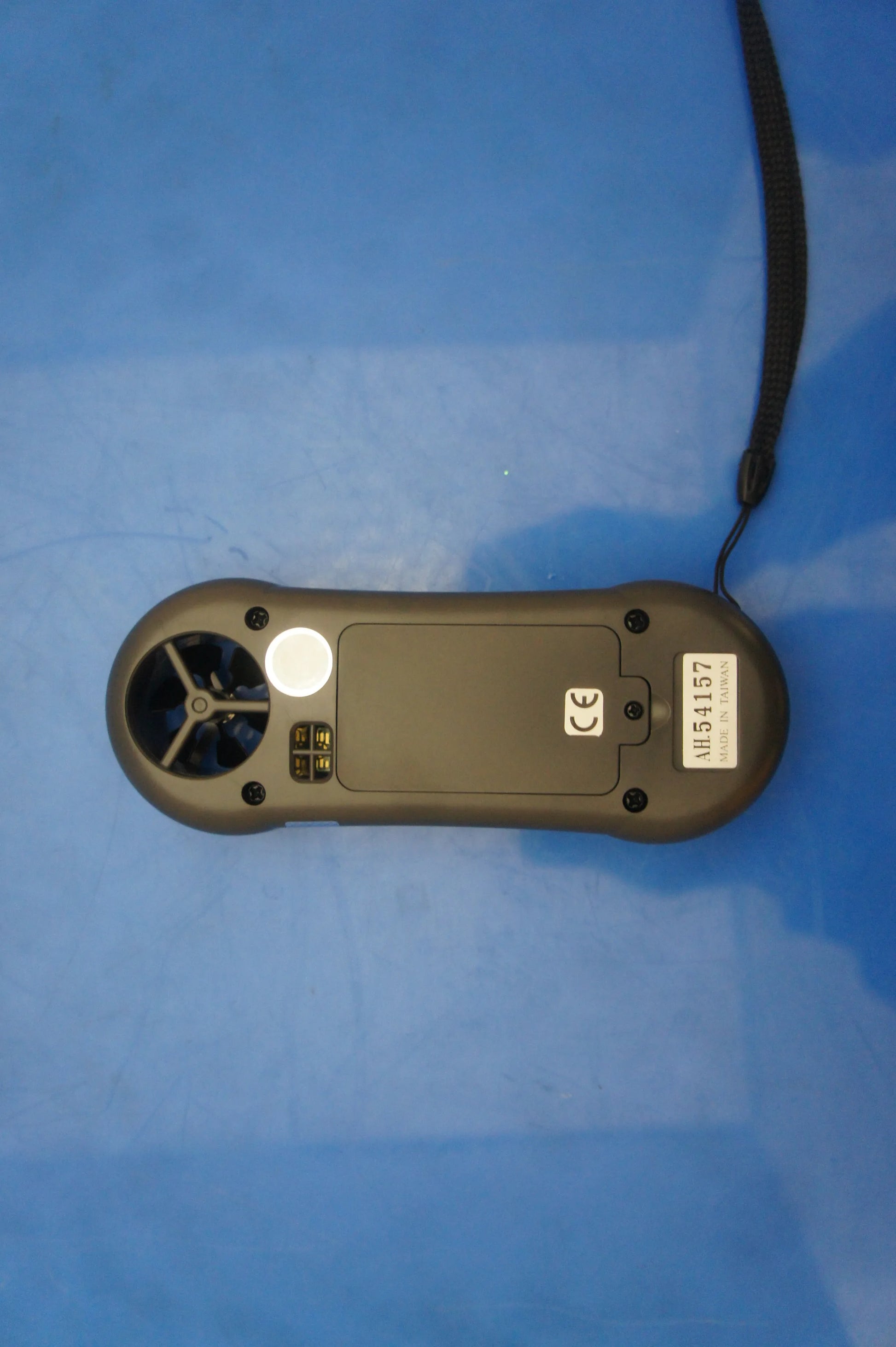 Lutron LM-8000A Digital 4-in-1 Environmental Quality Meter Anemometer Humidity Light product detail image 3