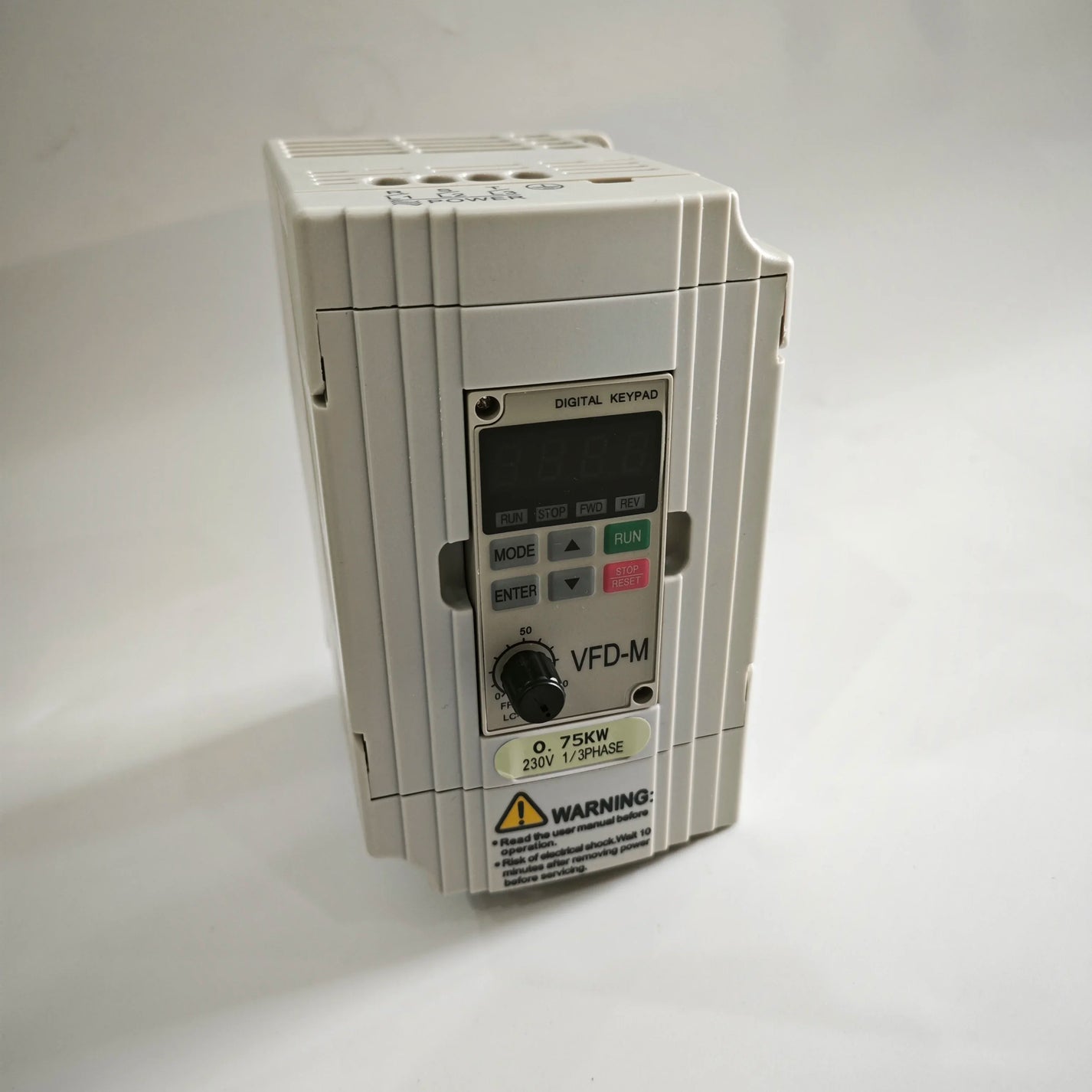 VFD007M21A VFD-M Inverter | 1HP 0.75KW AC Motor Drive 230V 400Hz product image 2