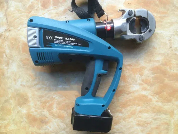 BZ-300 Battery Hydraulic Crimping Tool 16–300mm² with LCD Display Electric Cable Lug Crimper product detail image 4