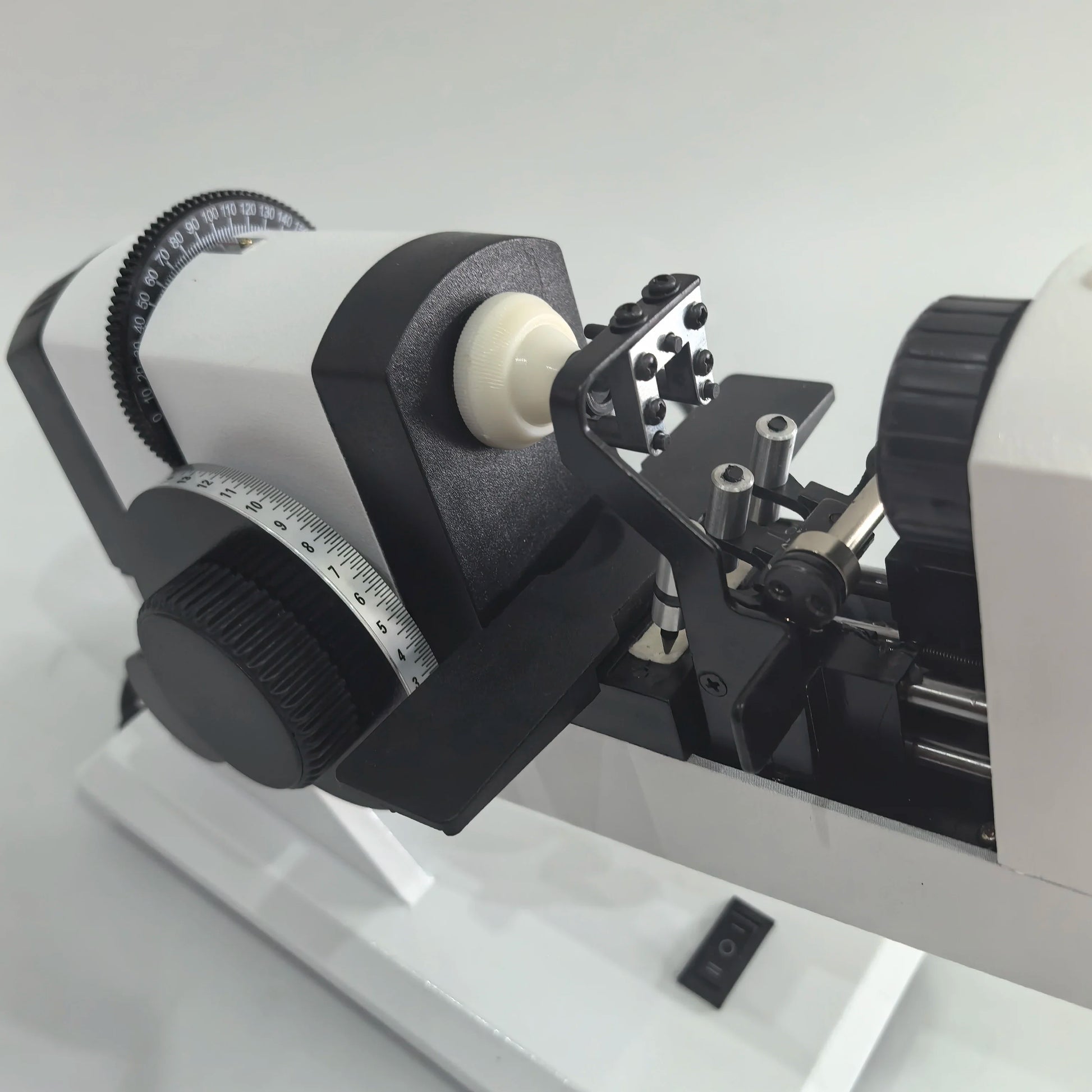NJC-4 Manual Lensmeter | Optical Lens Measuring Machine for Eyeglasses & Ophthalmic Use ±20D product detail image 5