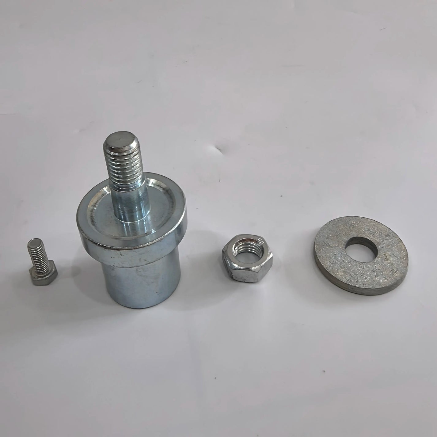 Lapidary shaft adapter kit with side screw, top nut and spacing washer