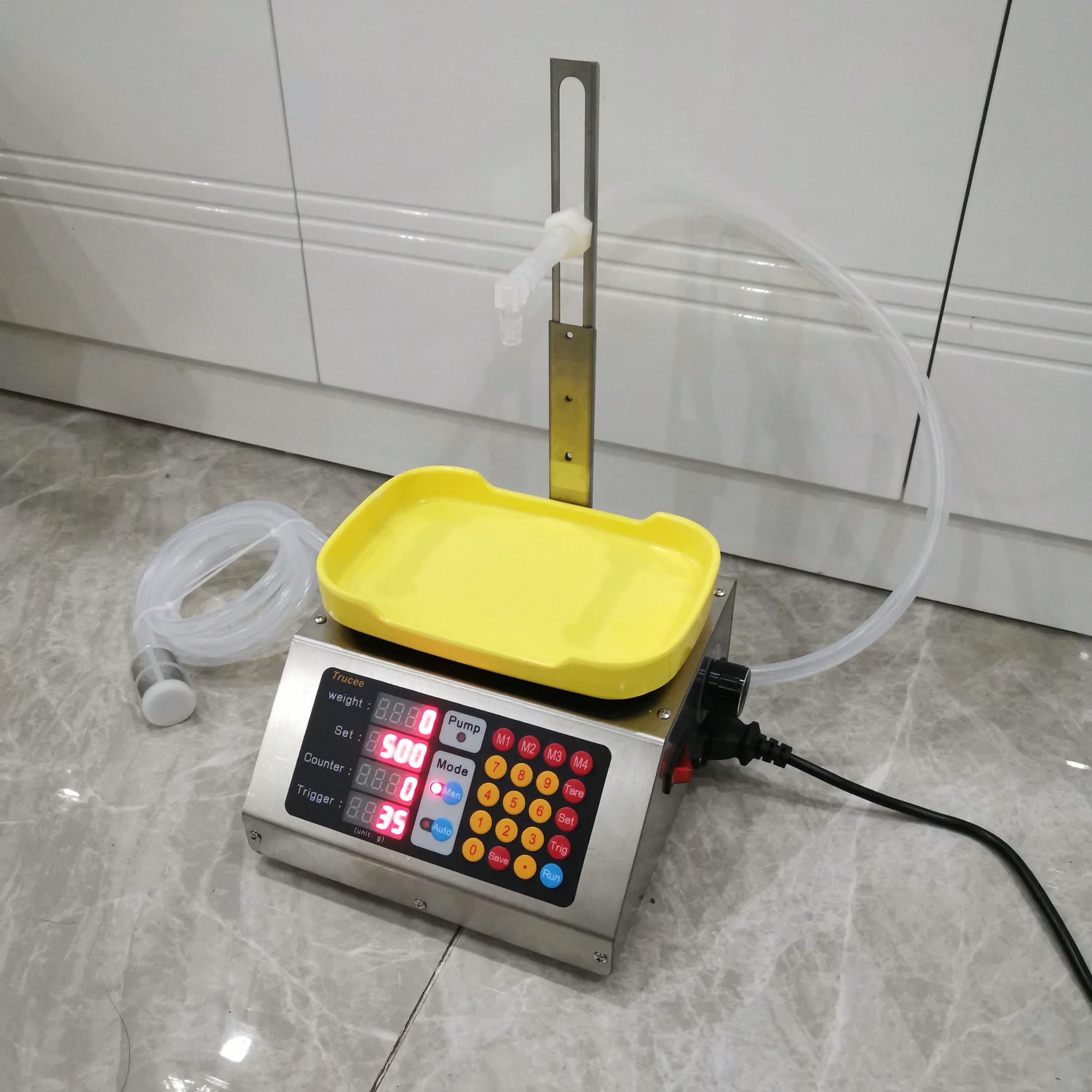 Weighing Automatic Quantitative Liquid Filling Machine 110V-240V main product image