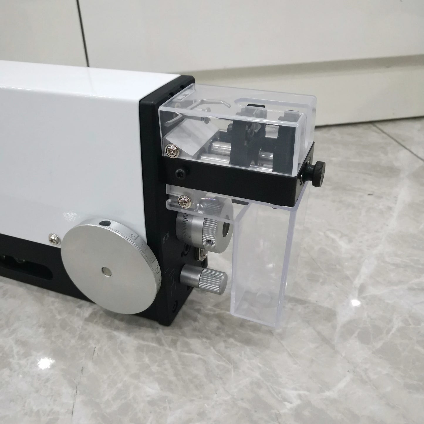High Precision Induction Pneumatic Wire Stripping Machine 0.03-2mm² Automatic Cable Peeling product detail image 6