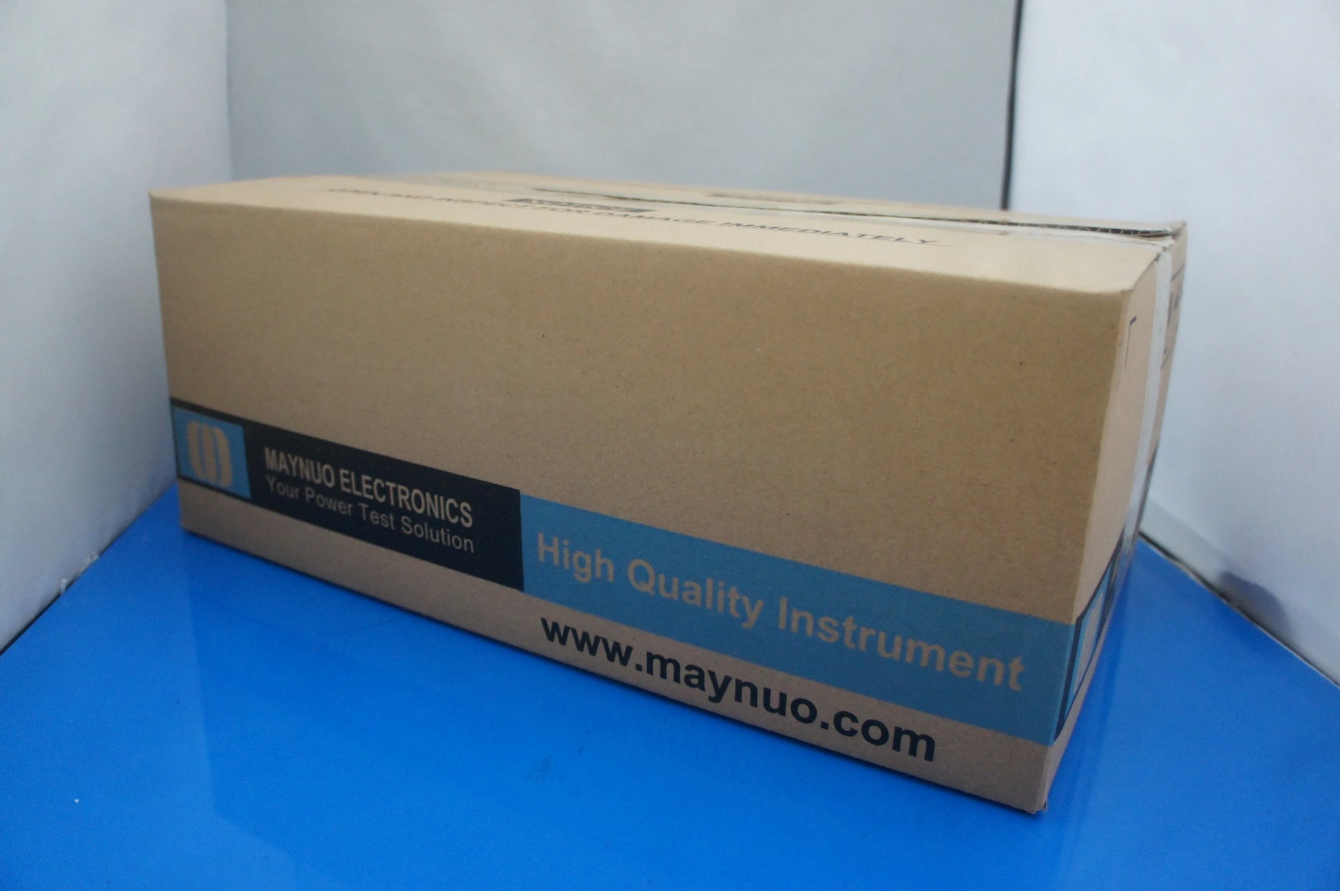 Maynuo M9712C Programmable DC Electronic Load | 0-150V 0-60A 300W Precision Tester product detail image 4