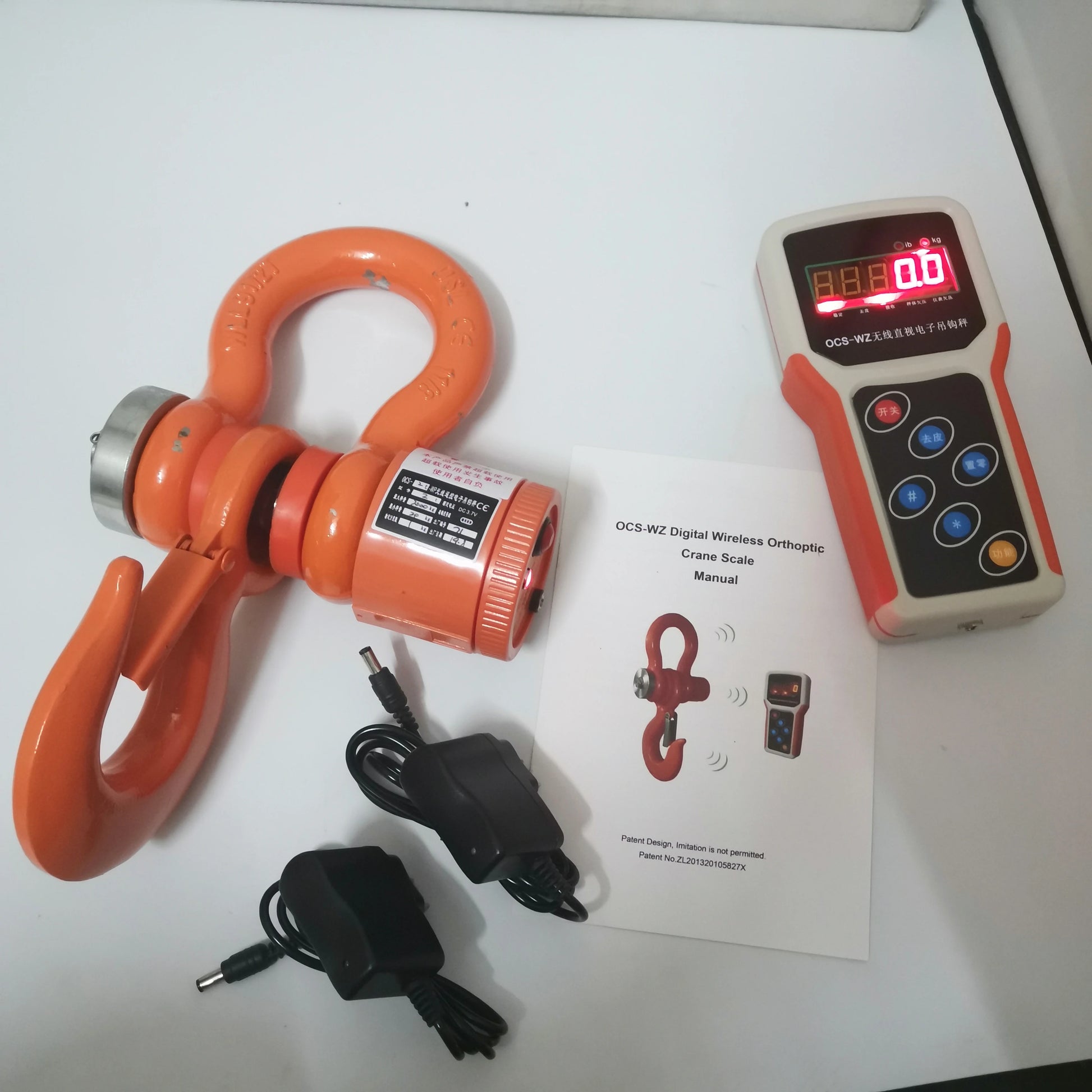 Wireless crane scale with handheld meter detail