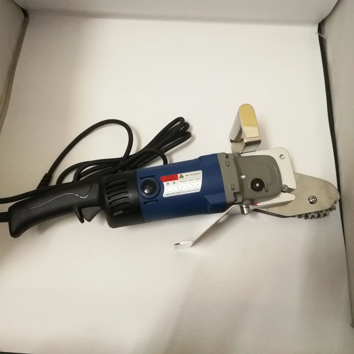 Carton waste stripper used for paper and corrugated cardboard trimming work