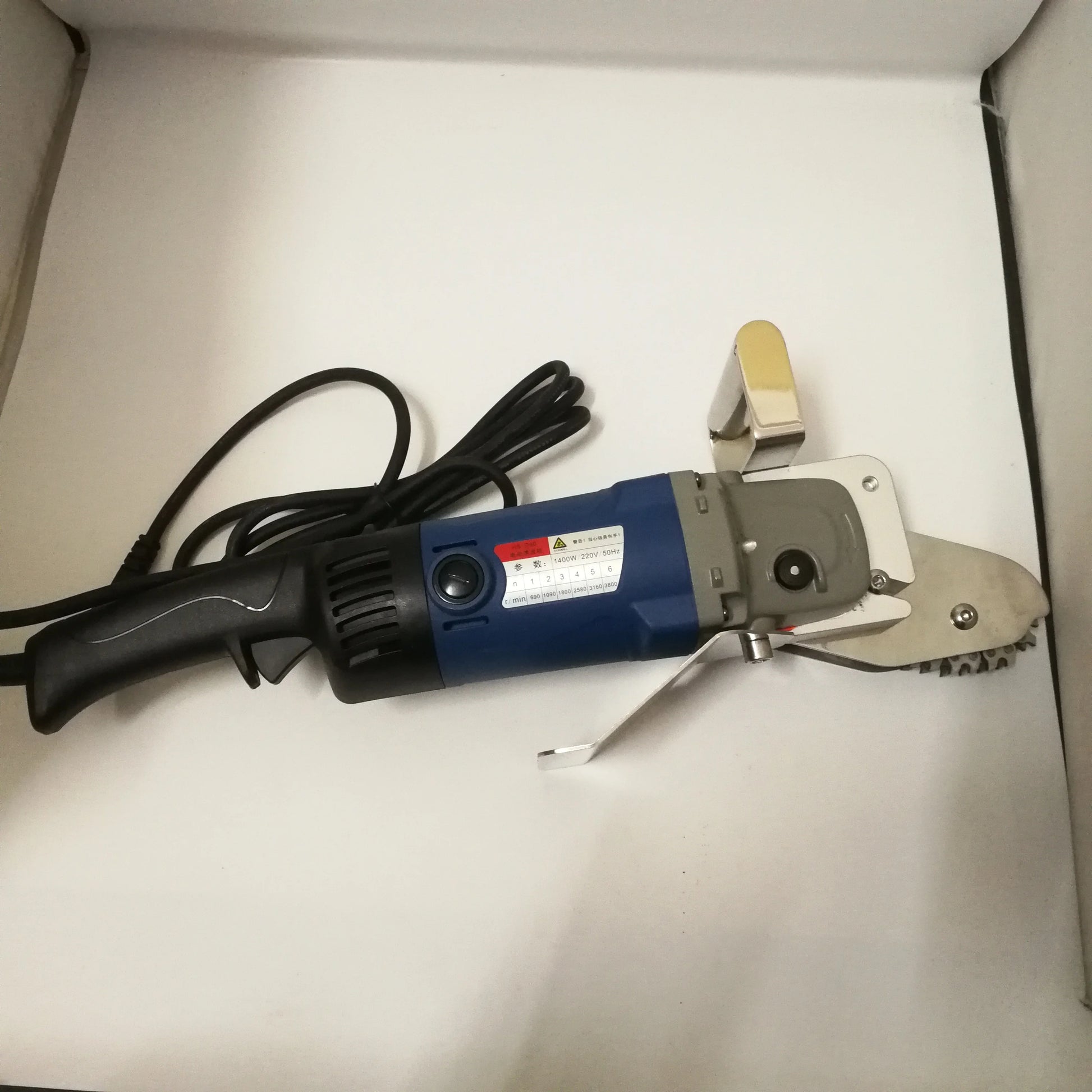Carton waste stripper used for paper and corrugated cardboard trimming work