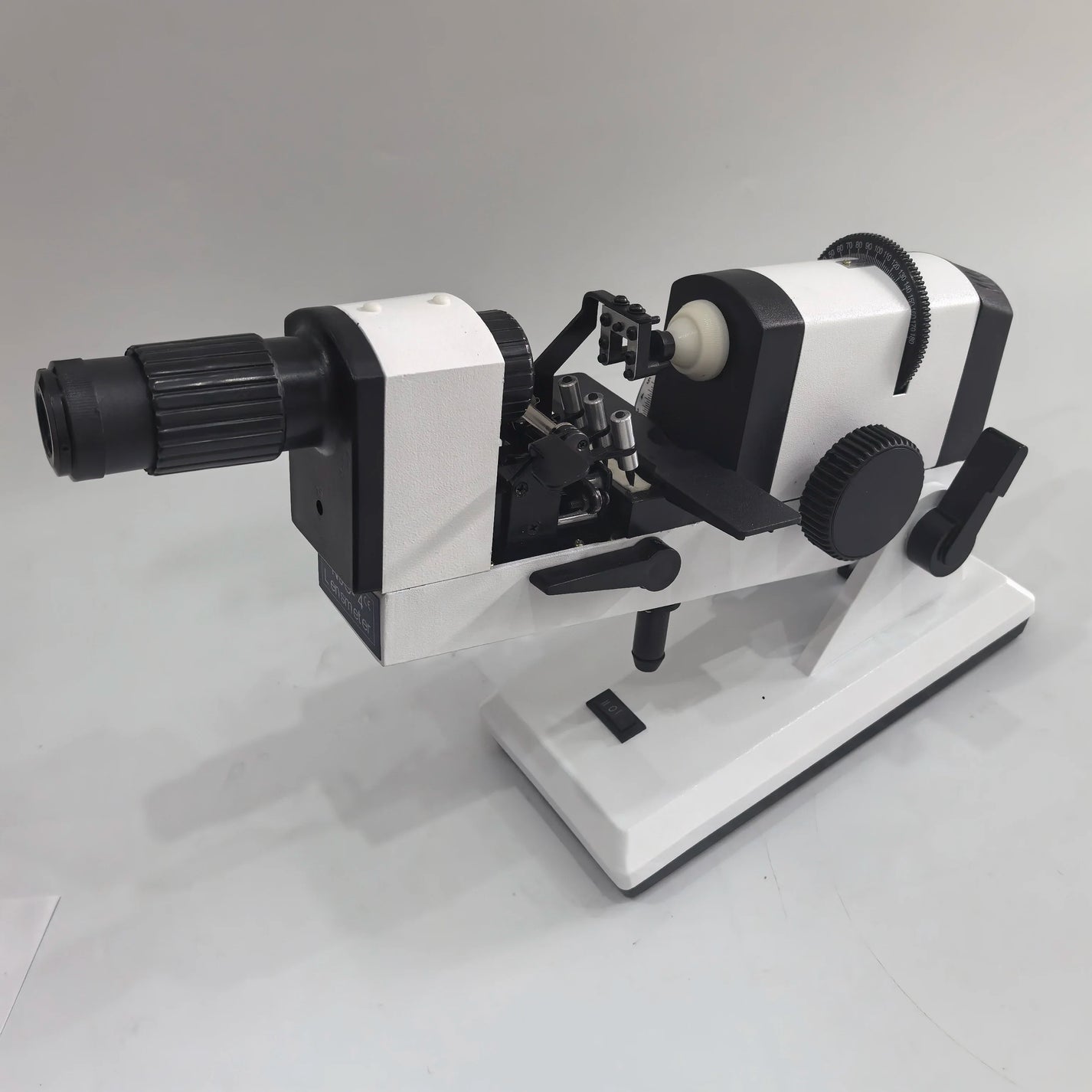 NJC-4 Manual Lensmeter | Optical Lens Measuring Machine for Eyeglasses & Ophthalmic Use ±20D product detail image 3