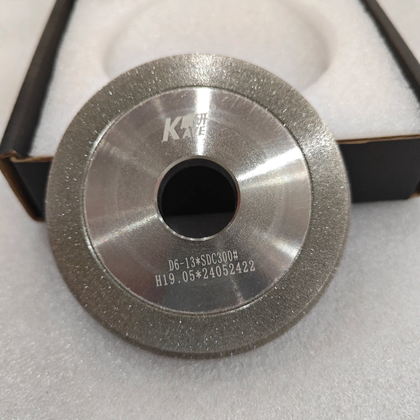 SDC grinding wheel with 19mm or 20mm inner diameter options