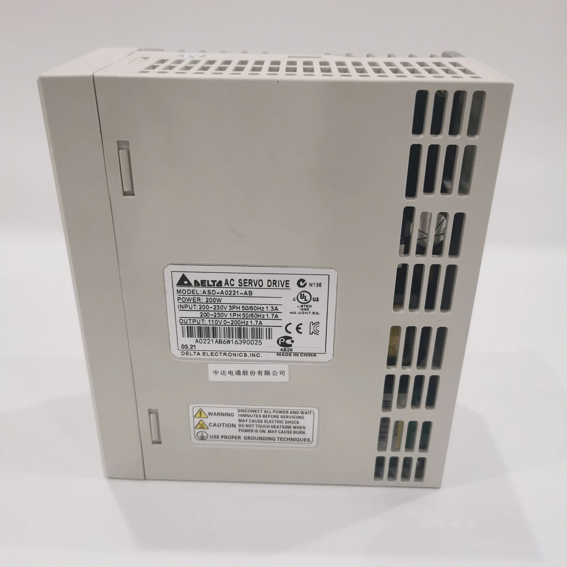 Delta ASD-A0221-AB AC Servo Drive Amplifier | 200W 1-Phase 220V 50/60Hz product image 3
