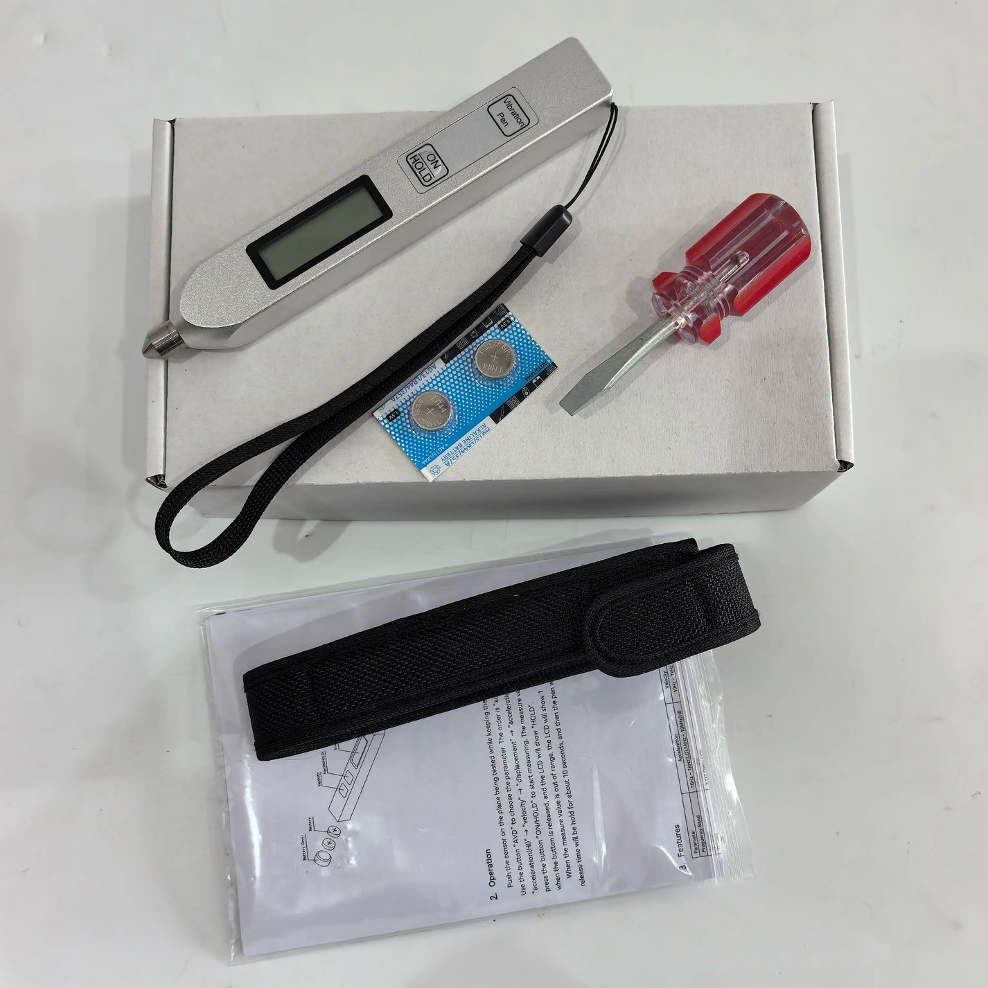 TV200 pen-type handheld vibration meter kit with pouch and accessories