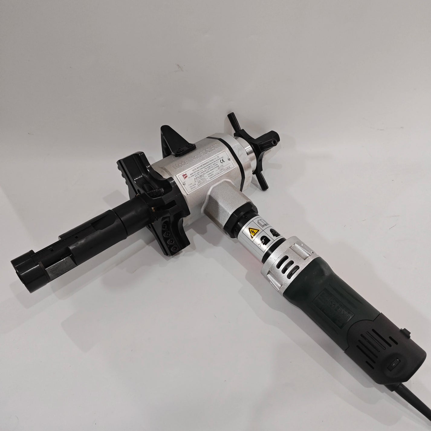150T electric portable ID-mounted pipe beveling machine main view