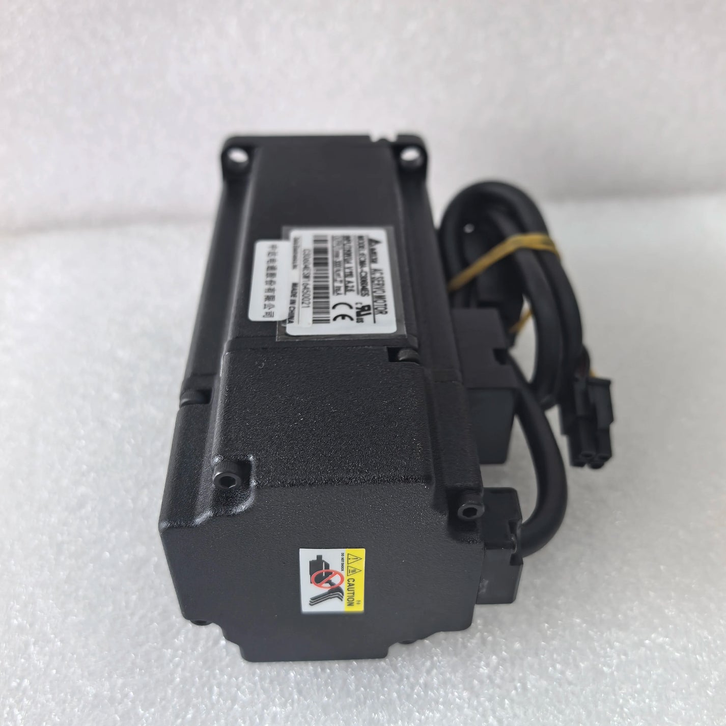 Delta ECMA-C30604ES 400W AC Servo Motor 110V 2.6A 3000rpm 1.27Nm High Precision Servo Motor product detail image 5