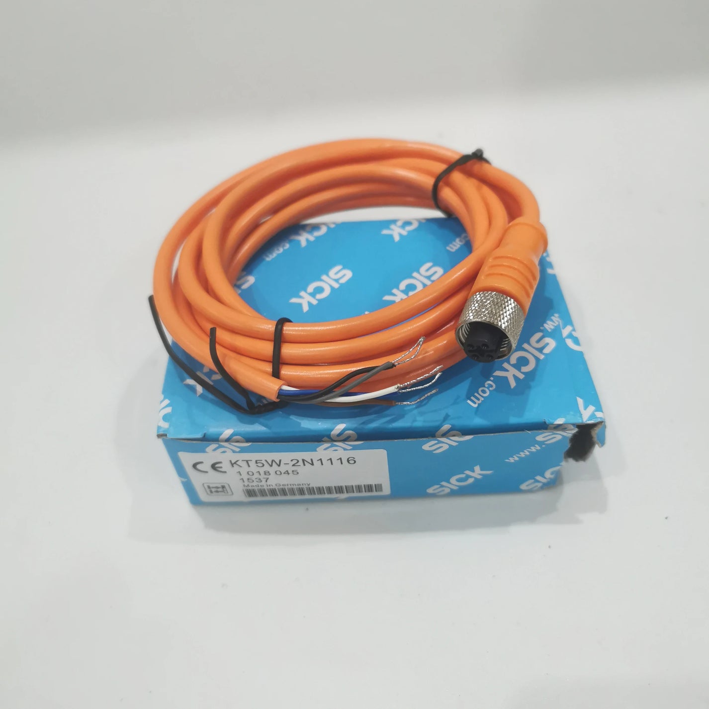 KT5W-2N1116 NPN color mark sensor with teach-in adjustment