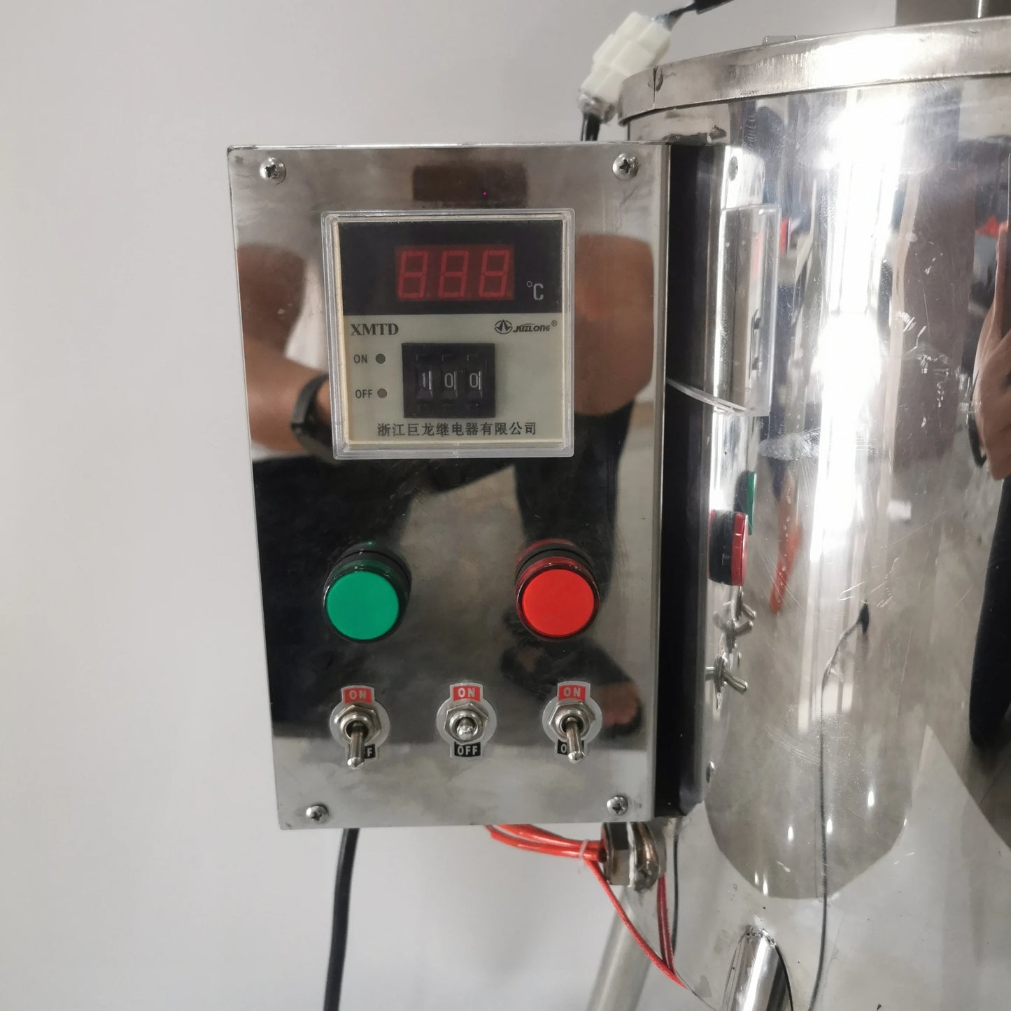Temperature control panel on 15L cosmetic heating mixing filling machine