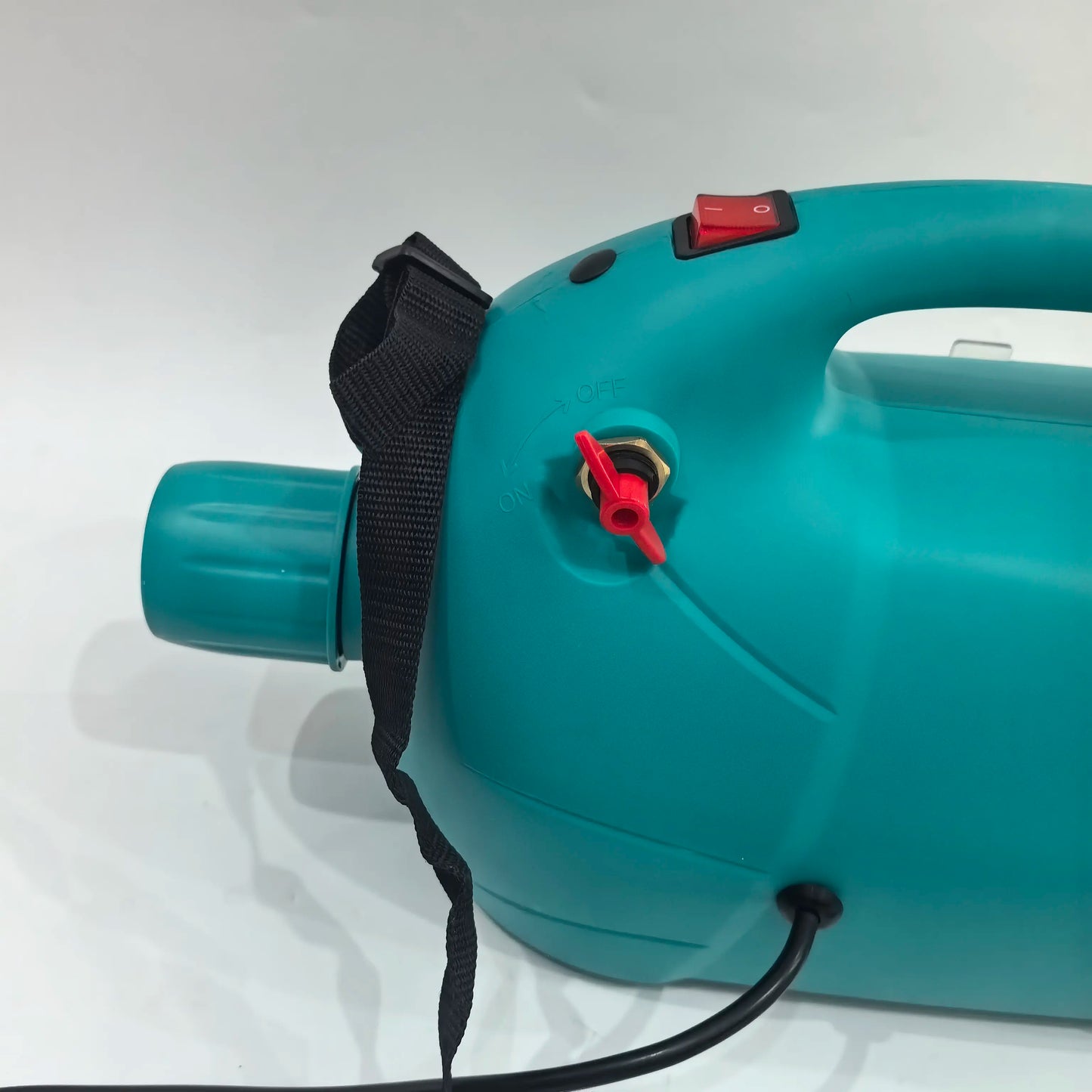 3L ULV fogger sprayer tank and nozzle detail