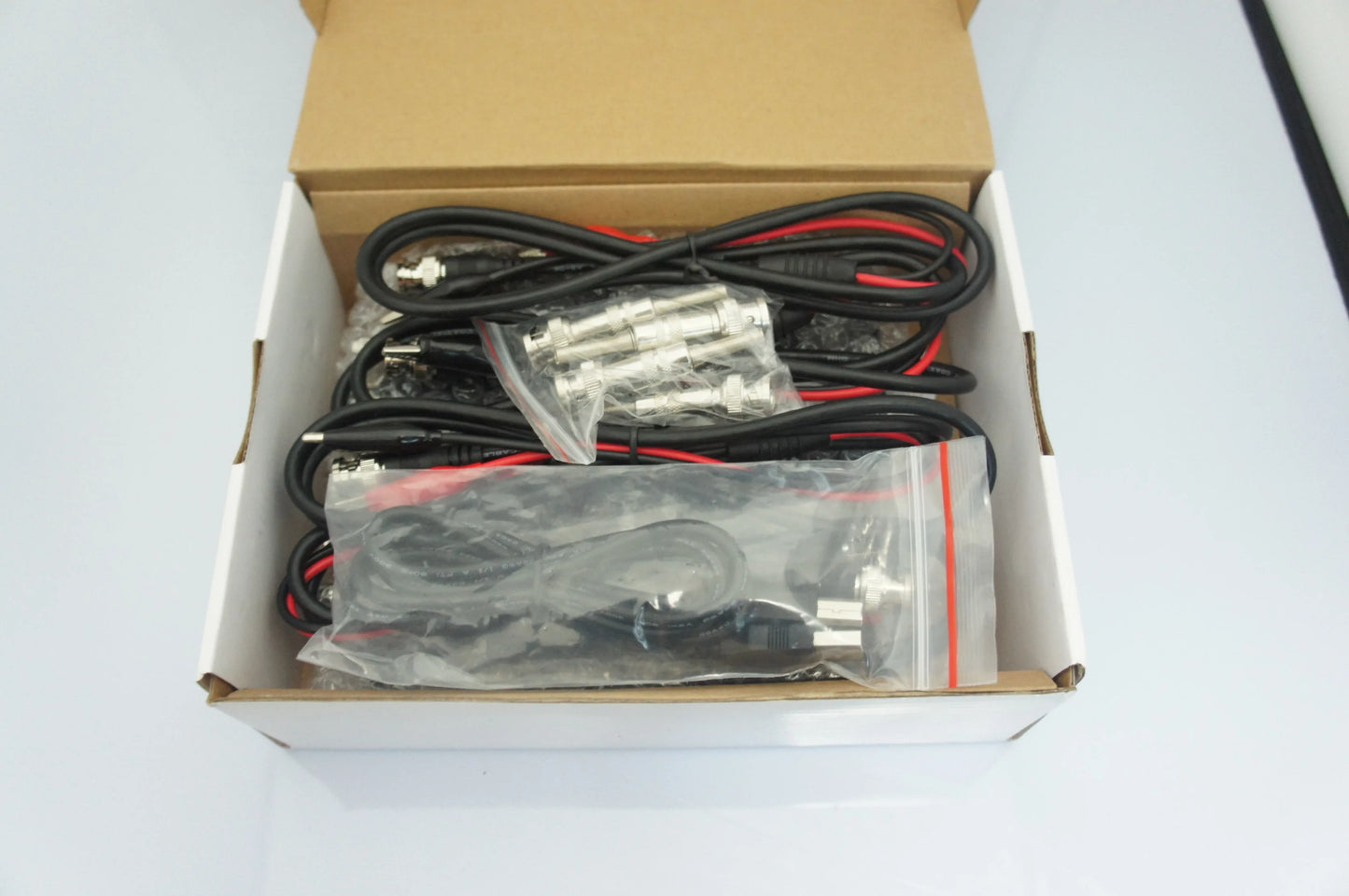 Hantek 1008B Automotive Oscilloscope | 8-Channel Diagnostic DAQ Card & Programmable Signal product detail image 6