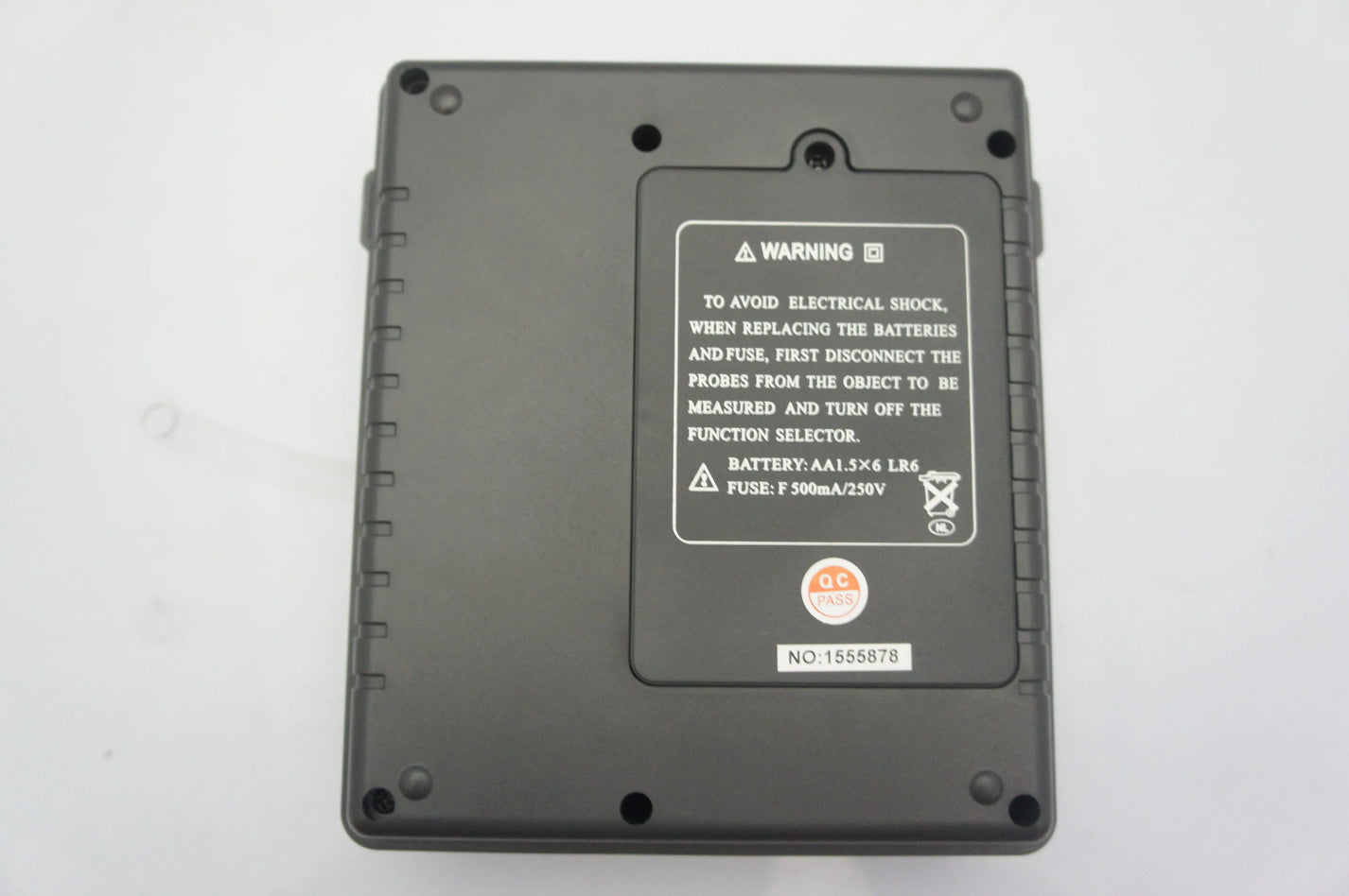 BM3548 insulation tester rear battery cover label for six AA batteries and fuse warning
