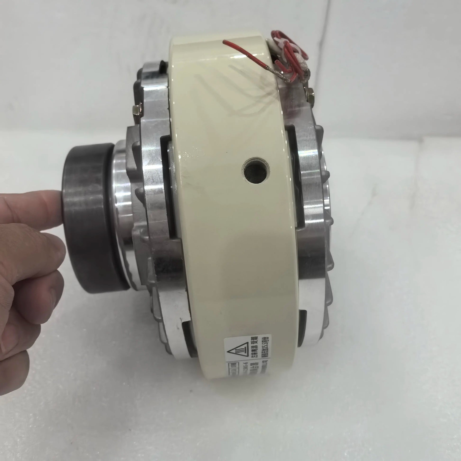 DC24V Magnetic Powder Clutch Hollow Shaft 6Nm 12Nm 25Nm for Tension Control Winding Printing product image 3