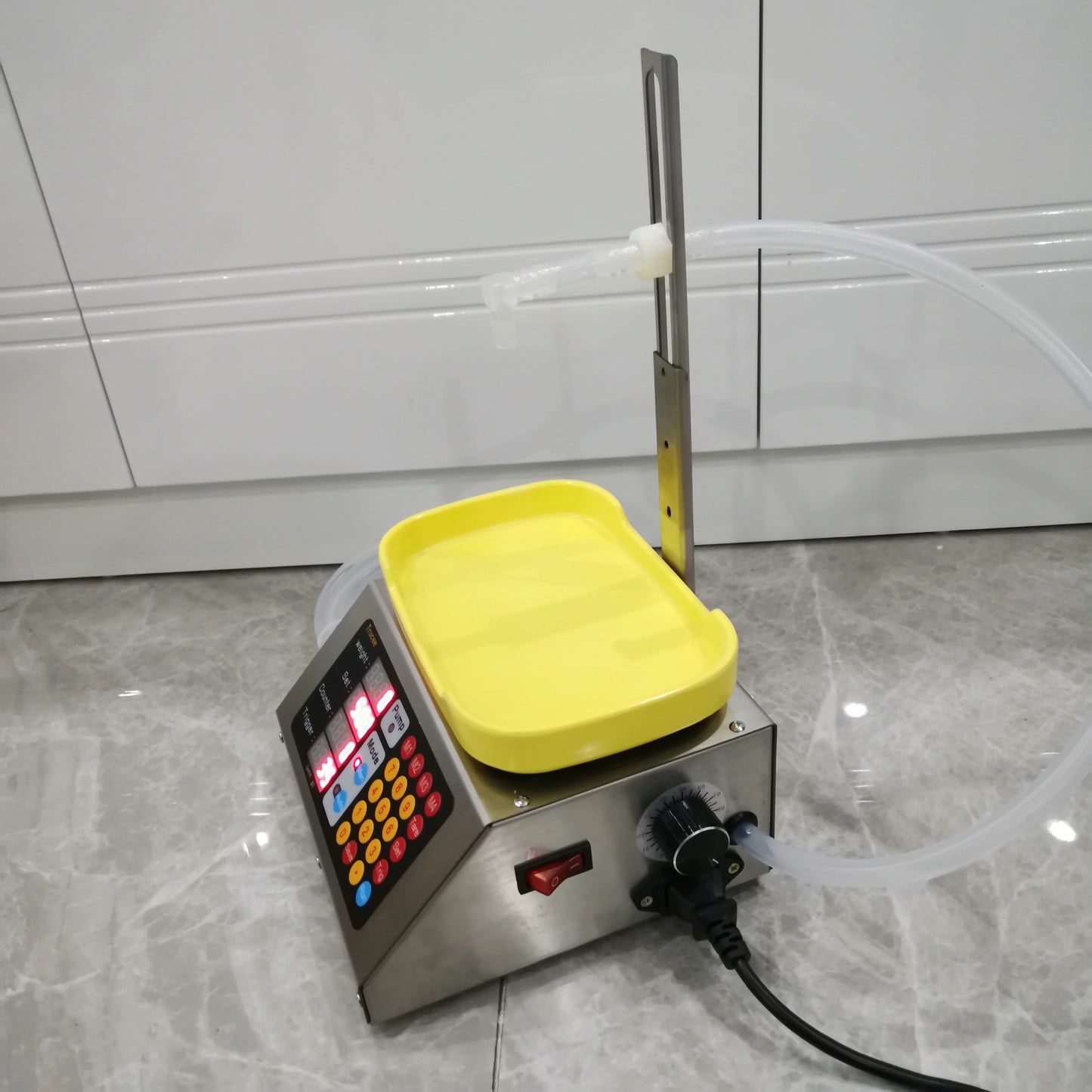 Weighing Automatic Quantitative Liquid Filling Machine 110V-240V product image 4