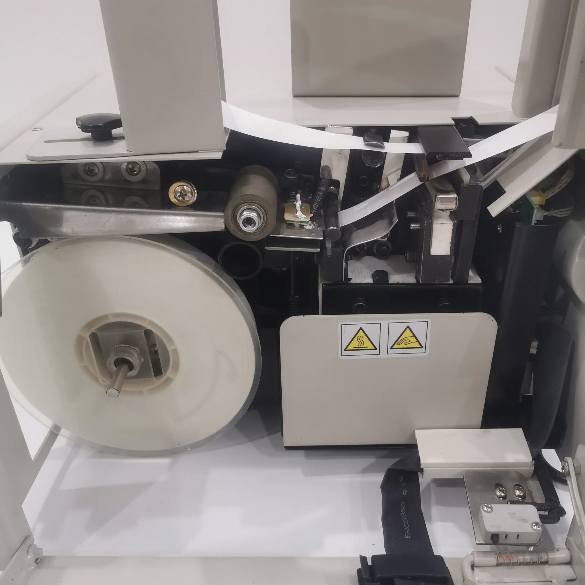 Automatic Banknote Banding Machine | Paper Money Strapping & Bundling Machine for Cash product image 6