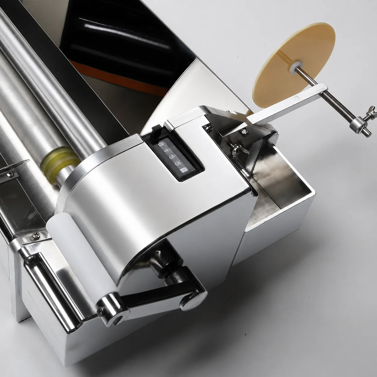 53cm and 70cm wallpaper gluing machine application view