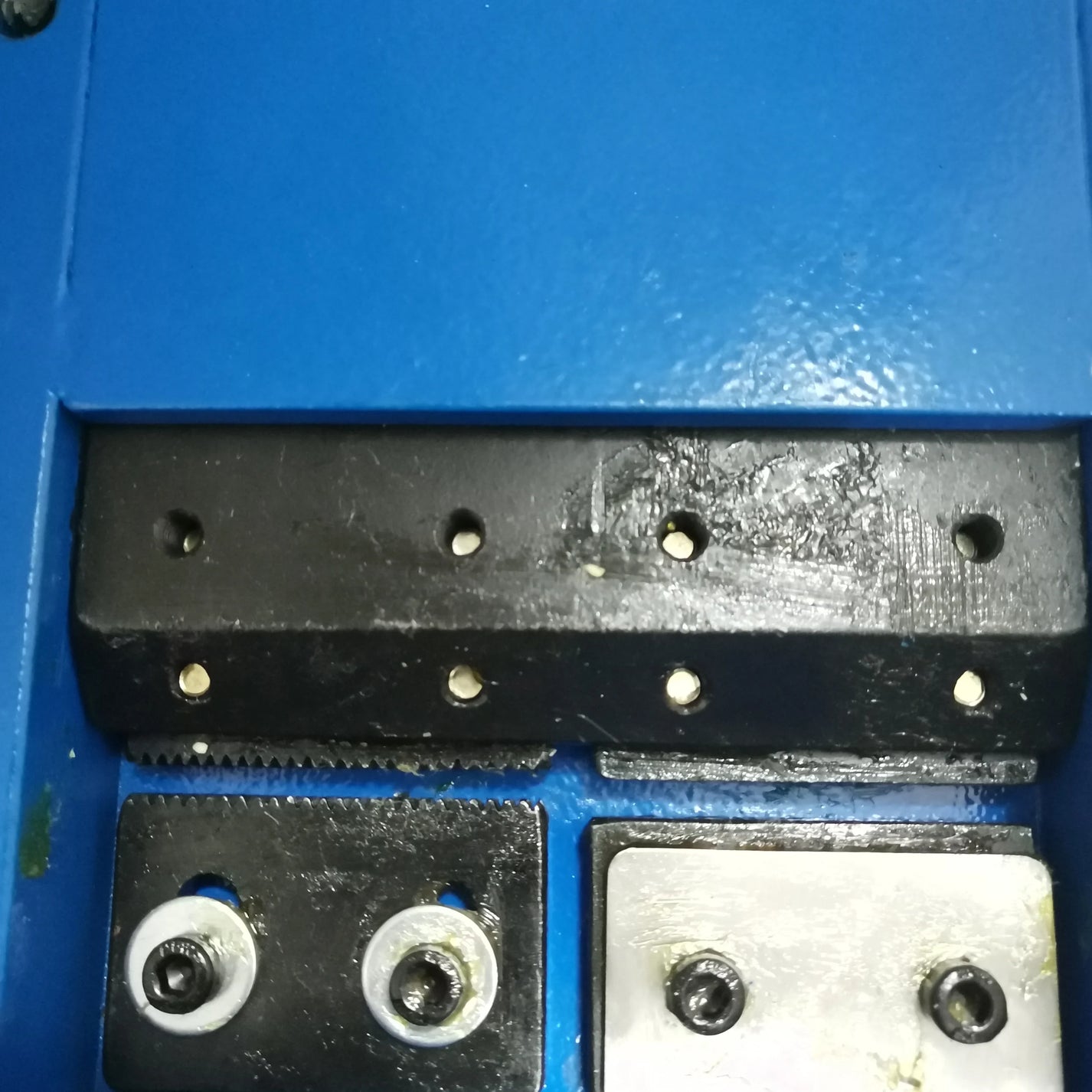 Heavy Duty Manual Aluminum Tube Sealing Machine Hand Crimping Metal Tube Sealer for Laminate product image 3